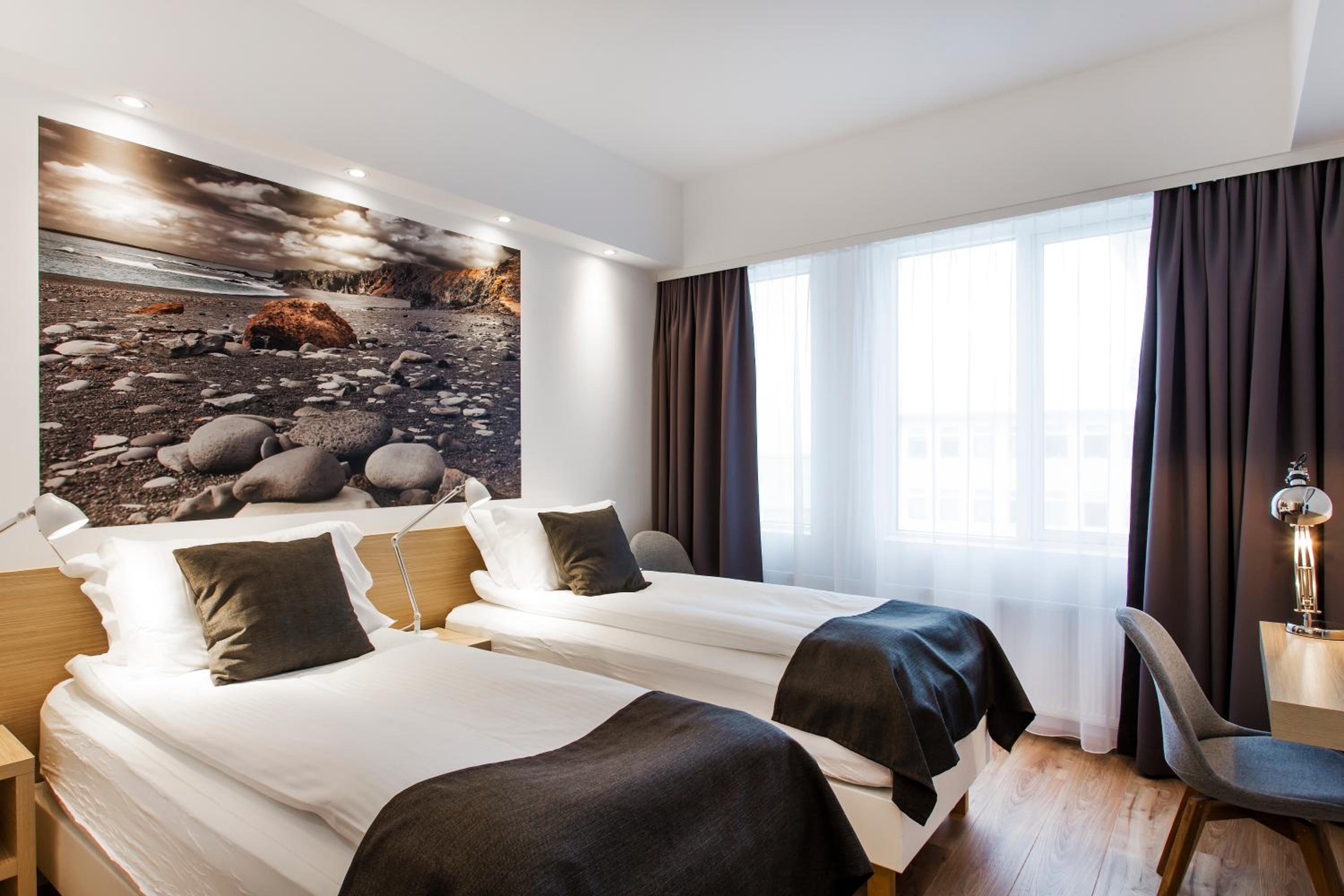Economy Twin Room photo 3