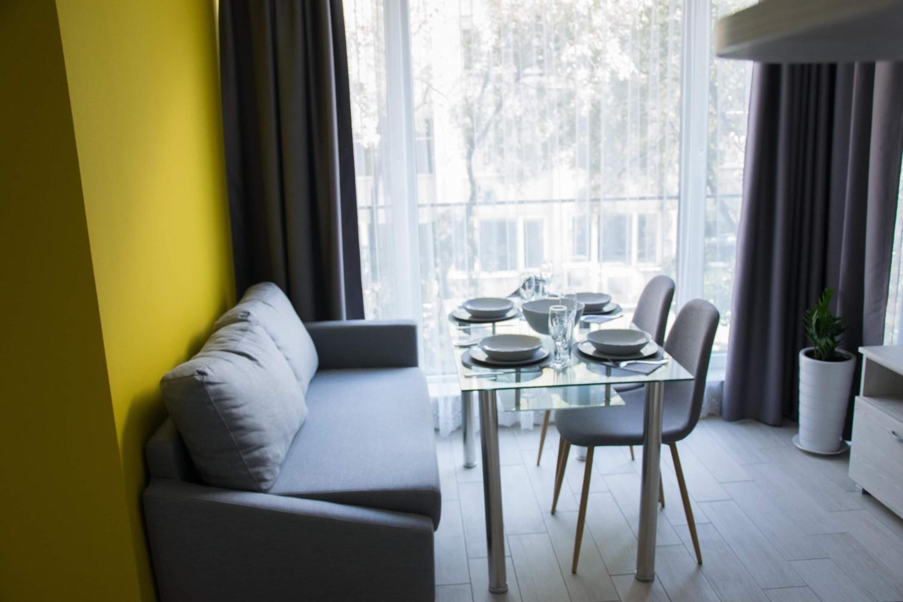 Apartment photo 2