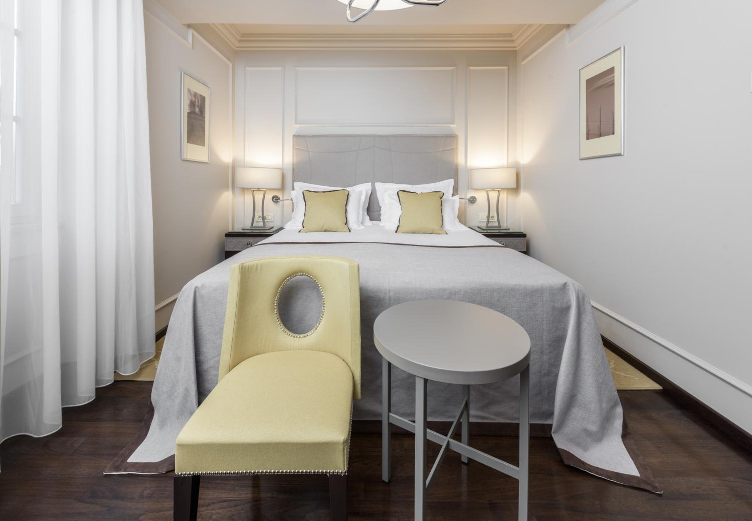 Standard Double or Twin Room - Photo 6