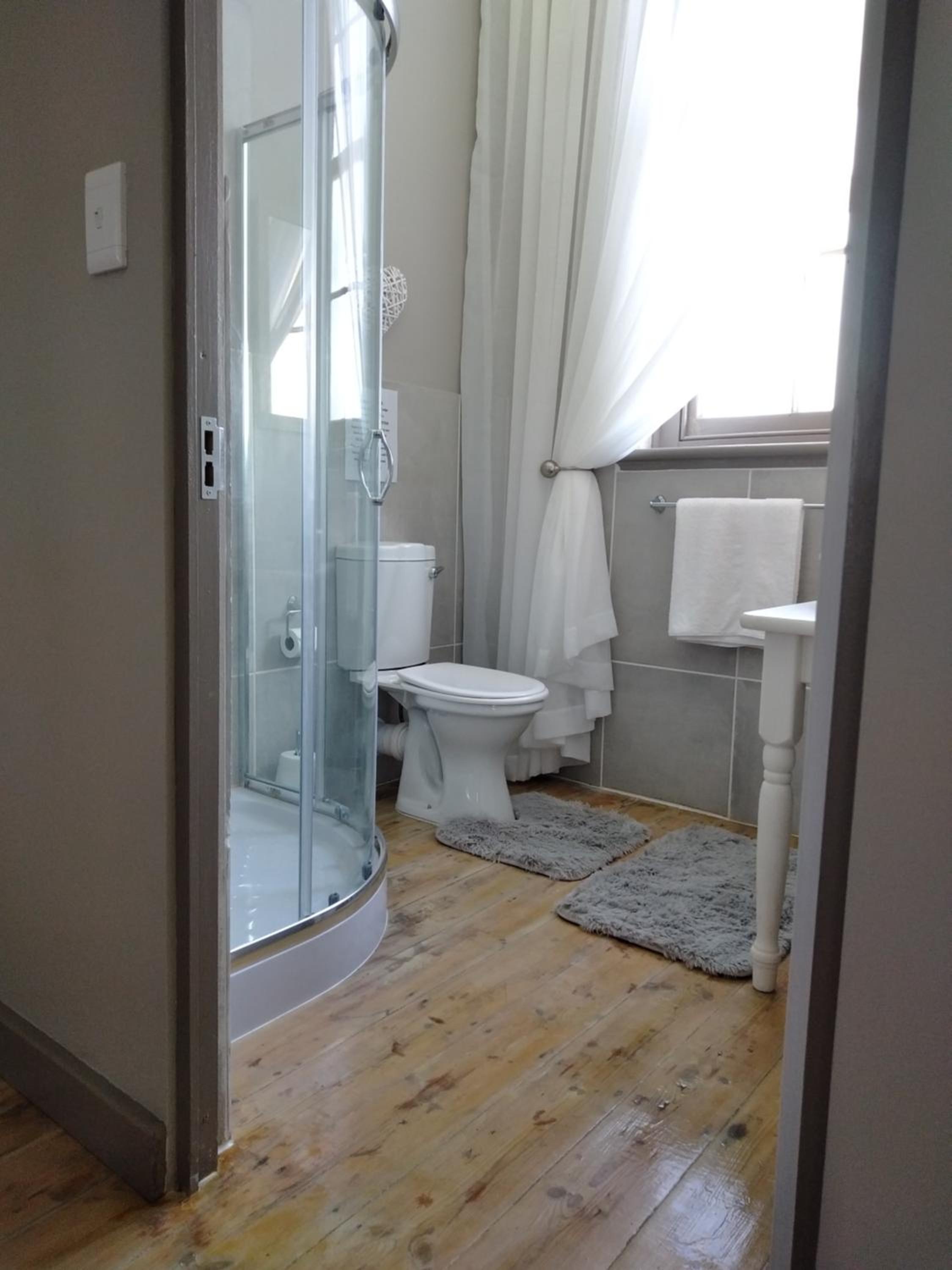 Deluxe Family Room - Photo 3