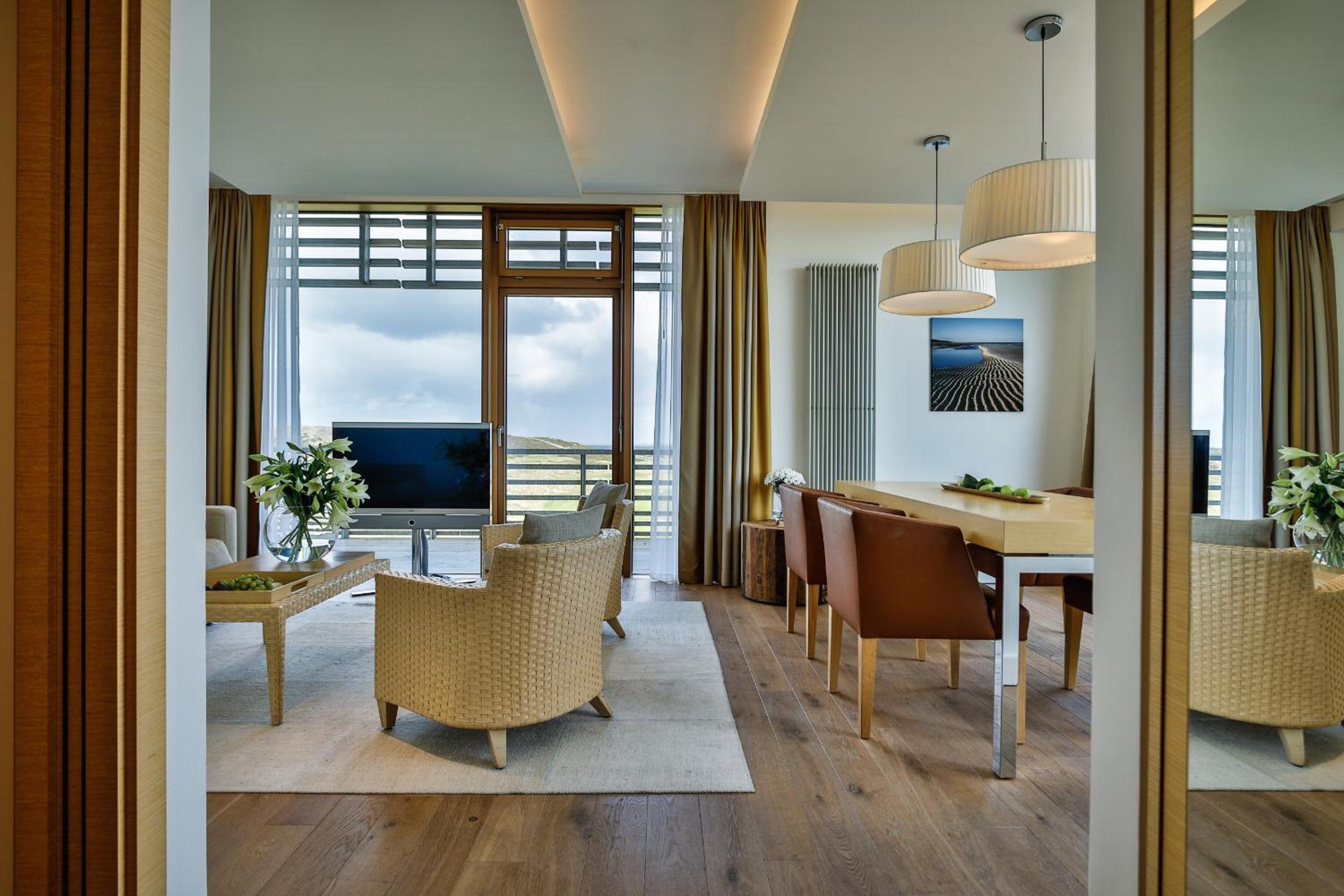 Suite with Terrace - Photo 7