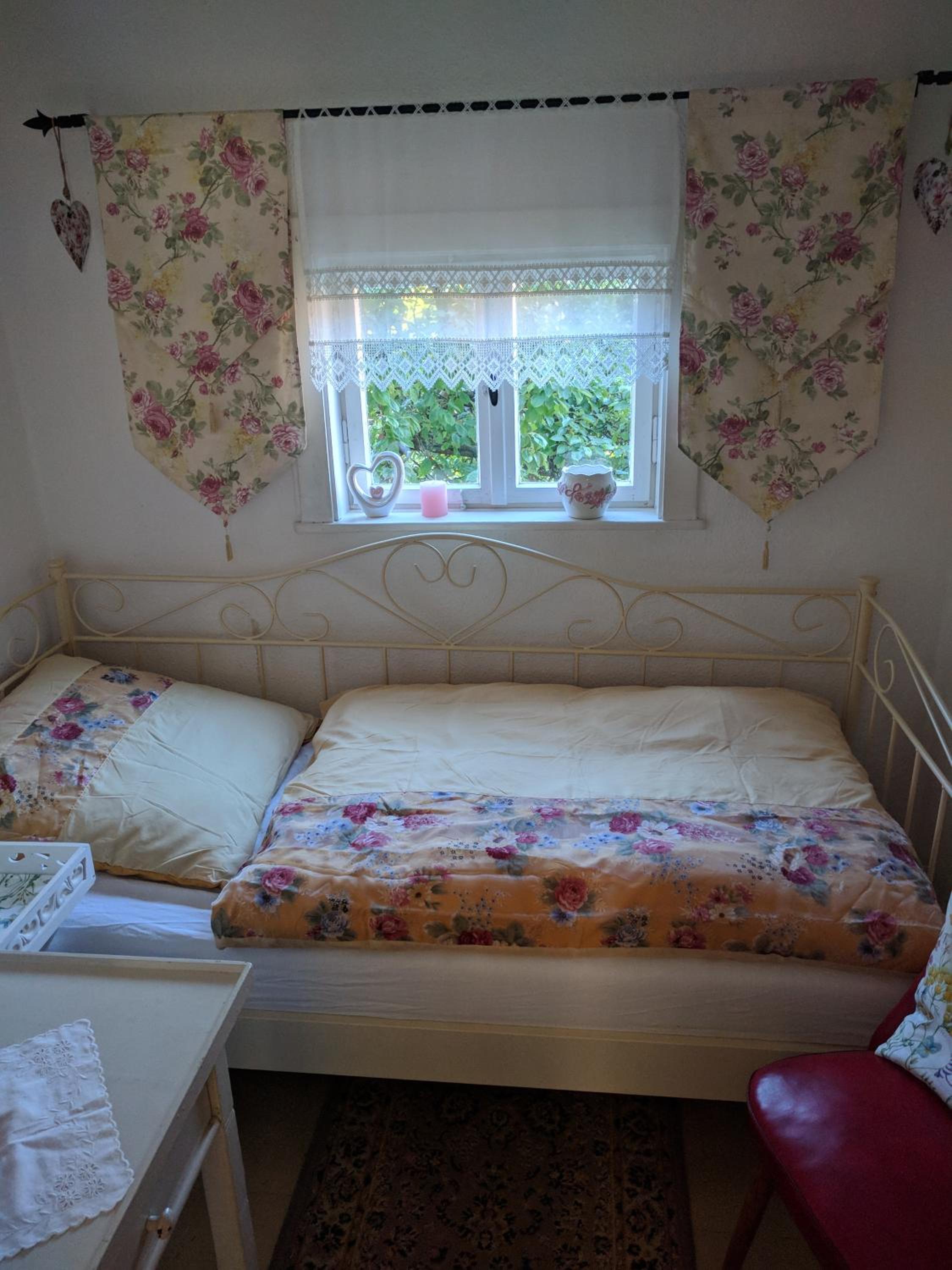 Three-Bedroom House - Photo 1