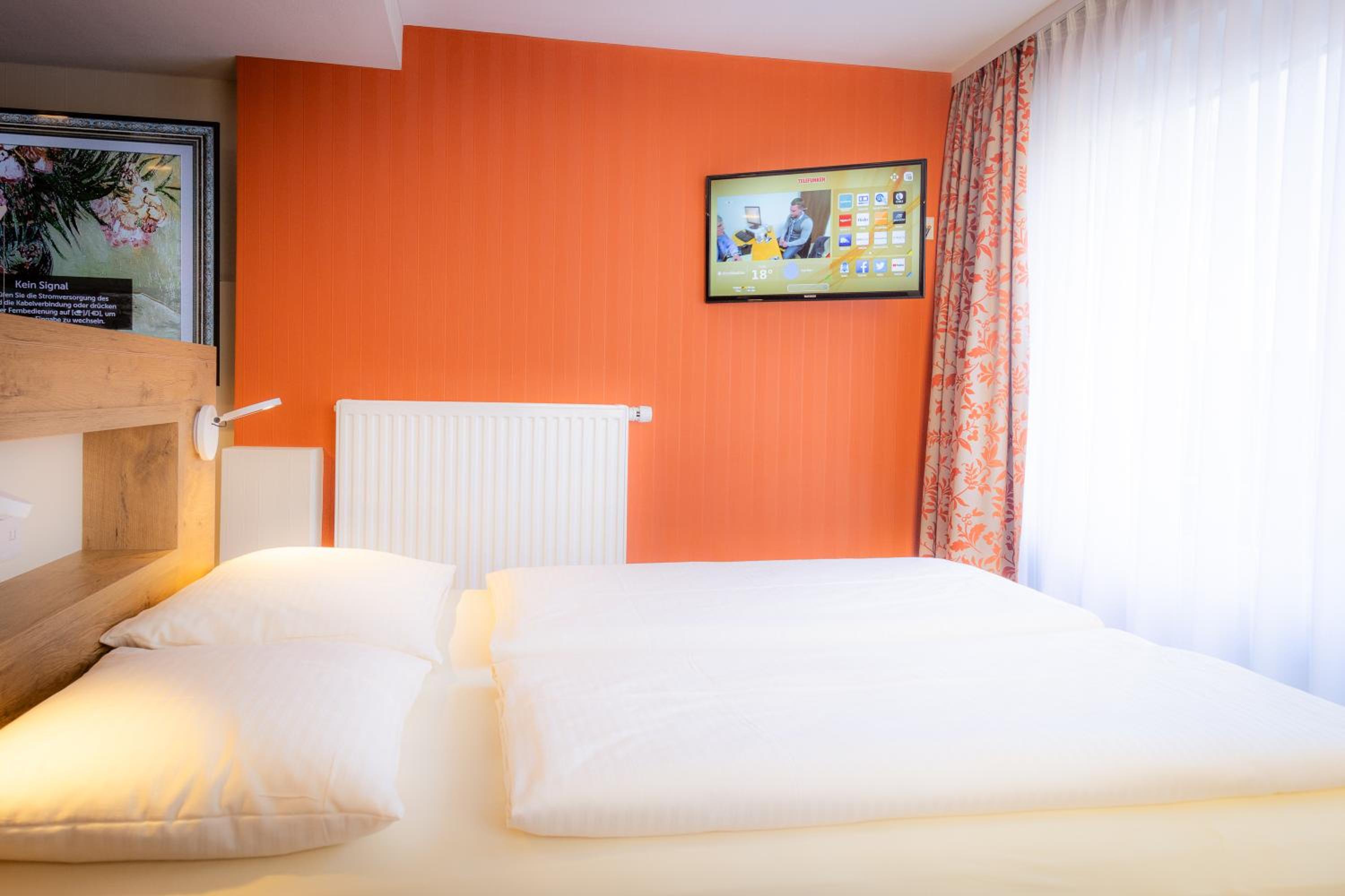 Comfort Room - Photo 3