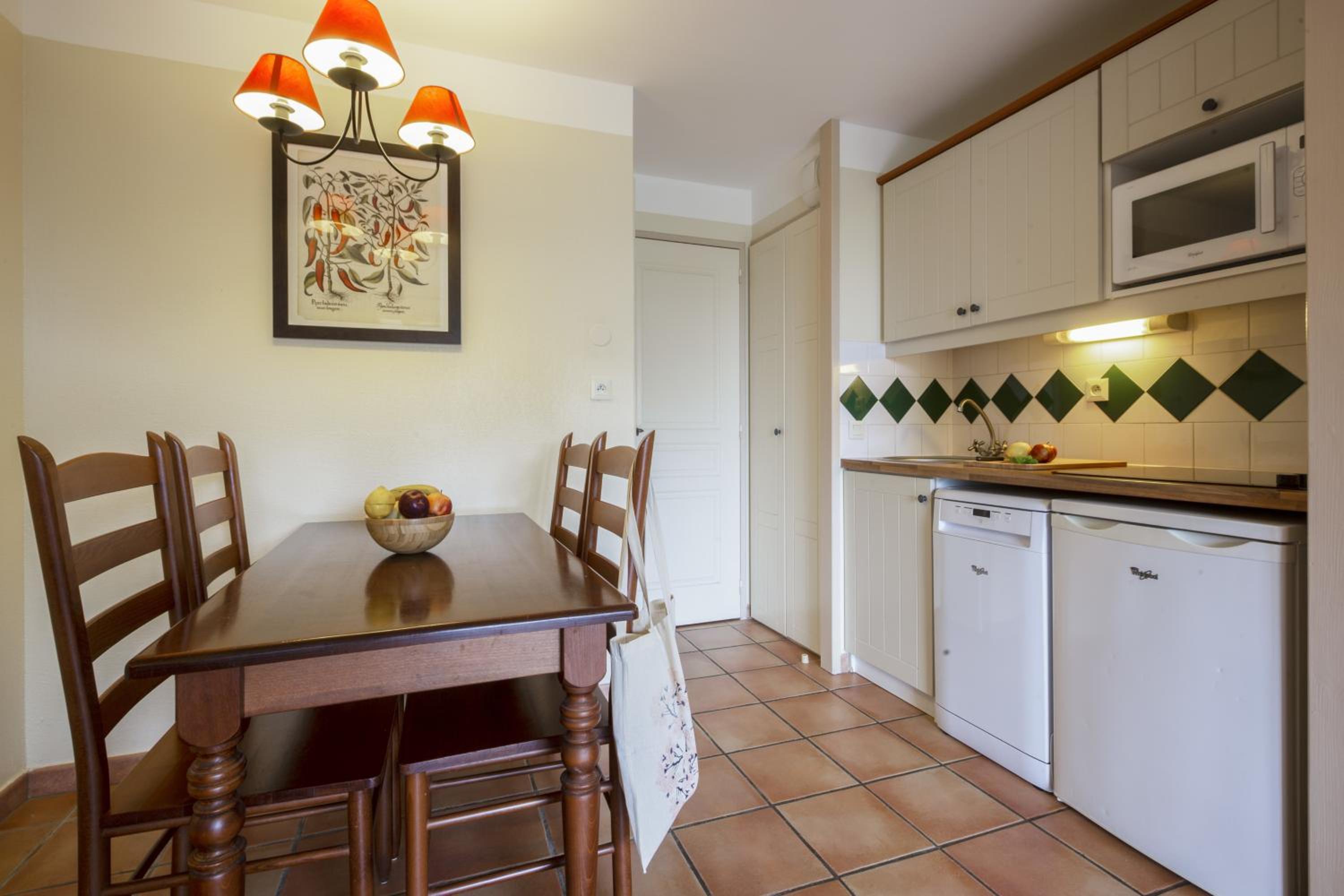 One-Bedroom Apartment with Terrace or Balcony (4 People) photo 2