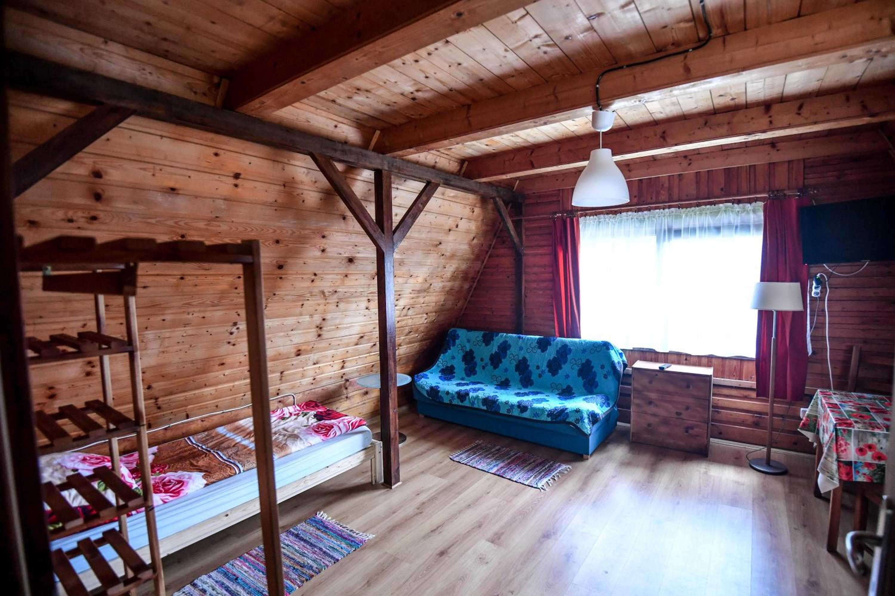 Two-Bedroom House - Photo 4
