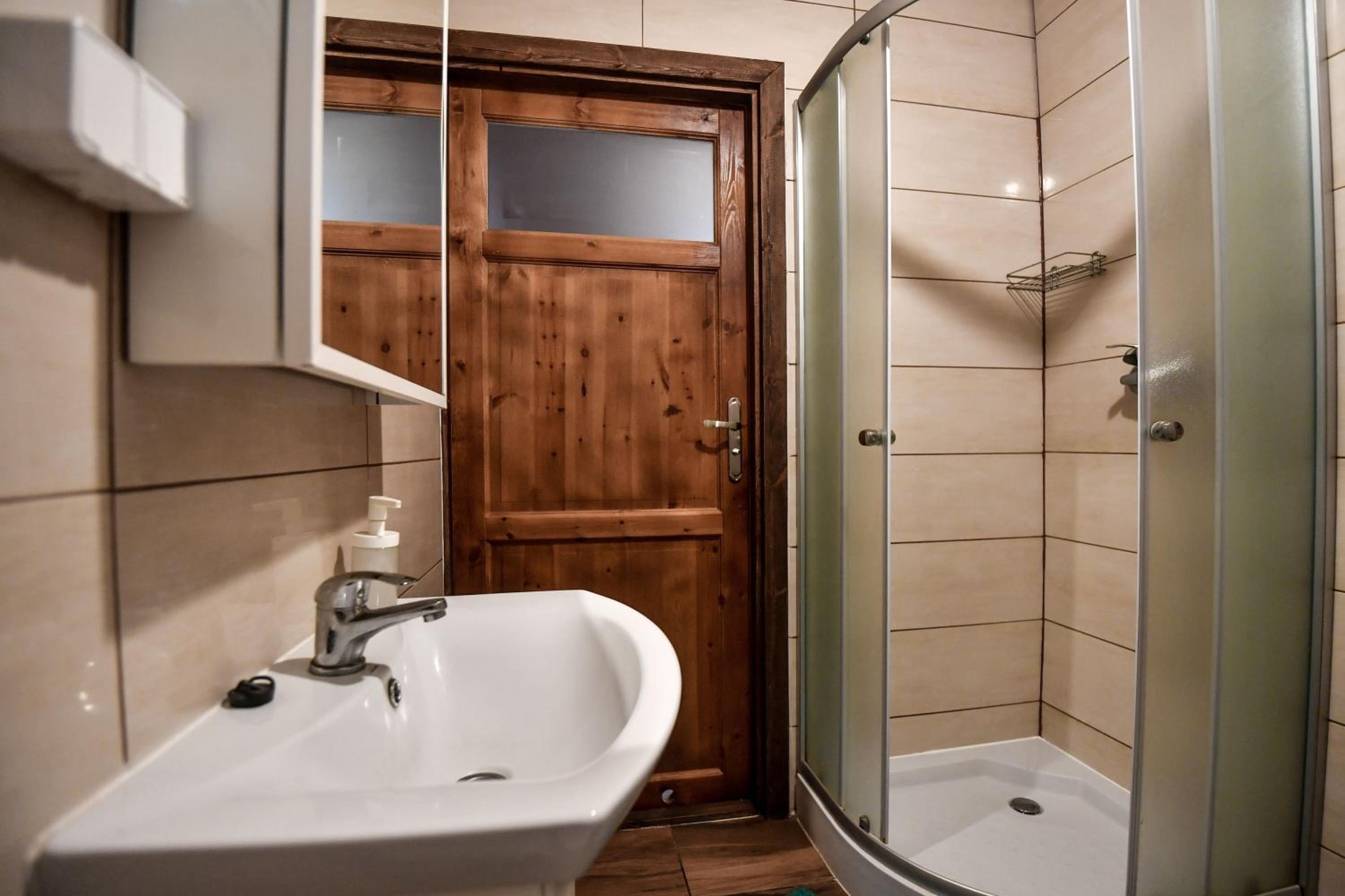 Two-Bedroom House - Photo 5