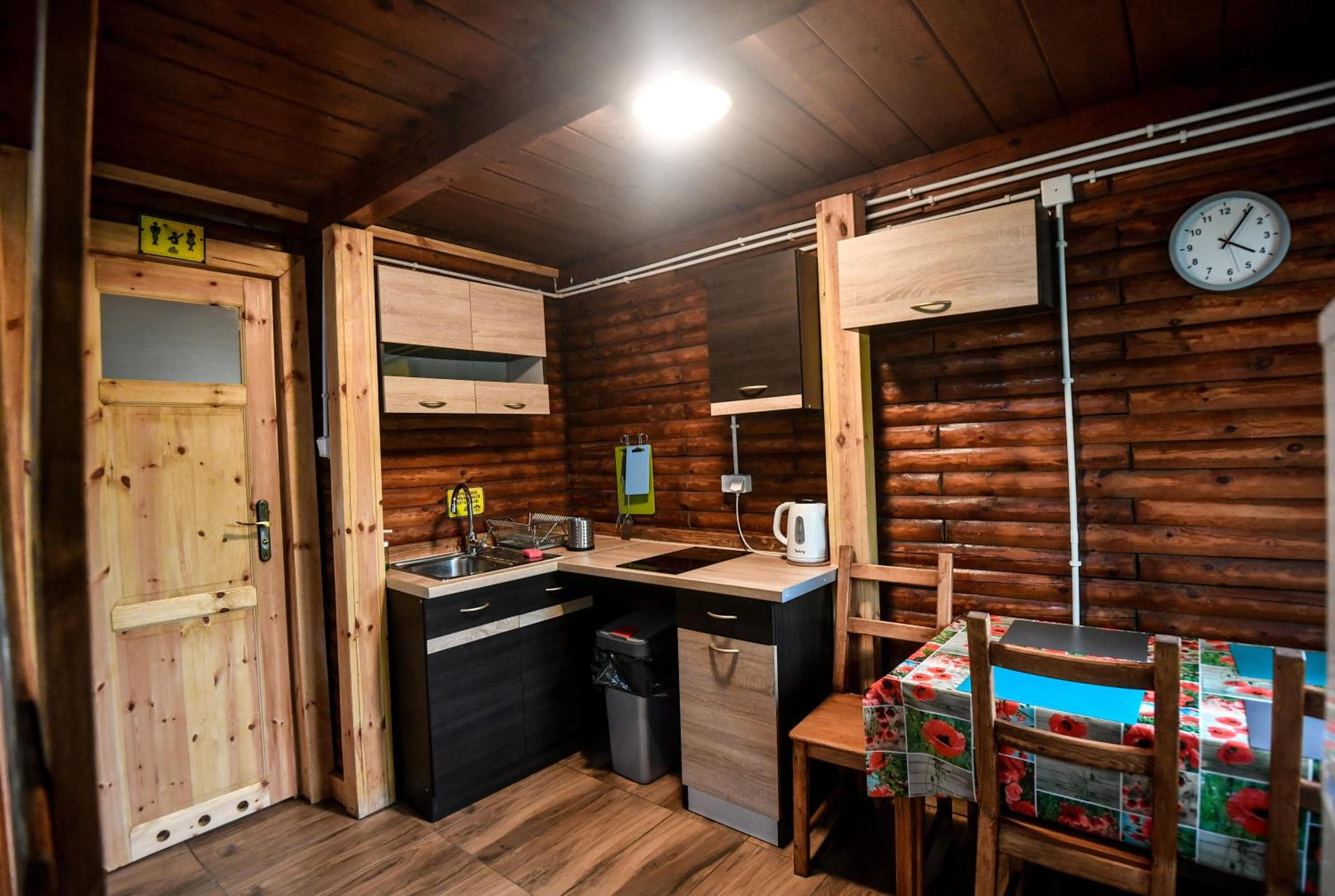 Three-Bedroom House - Photo 2