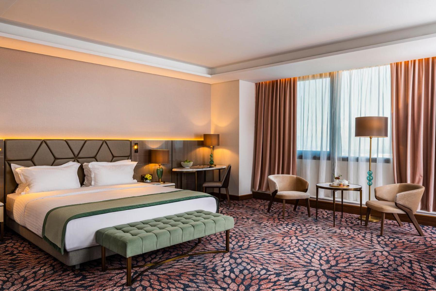 Exclusive Room with King Bed - Photo 2