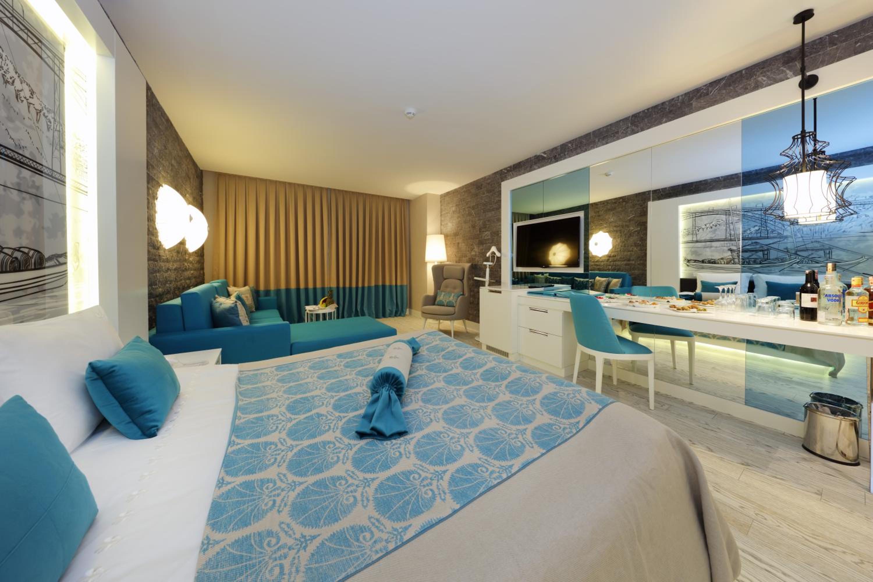 Double Room thumbnail 6