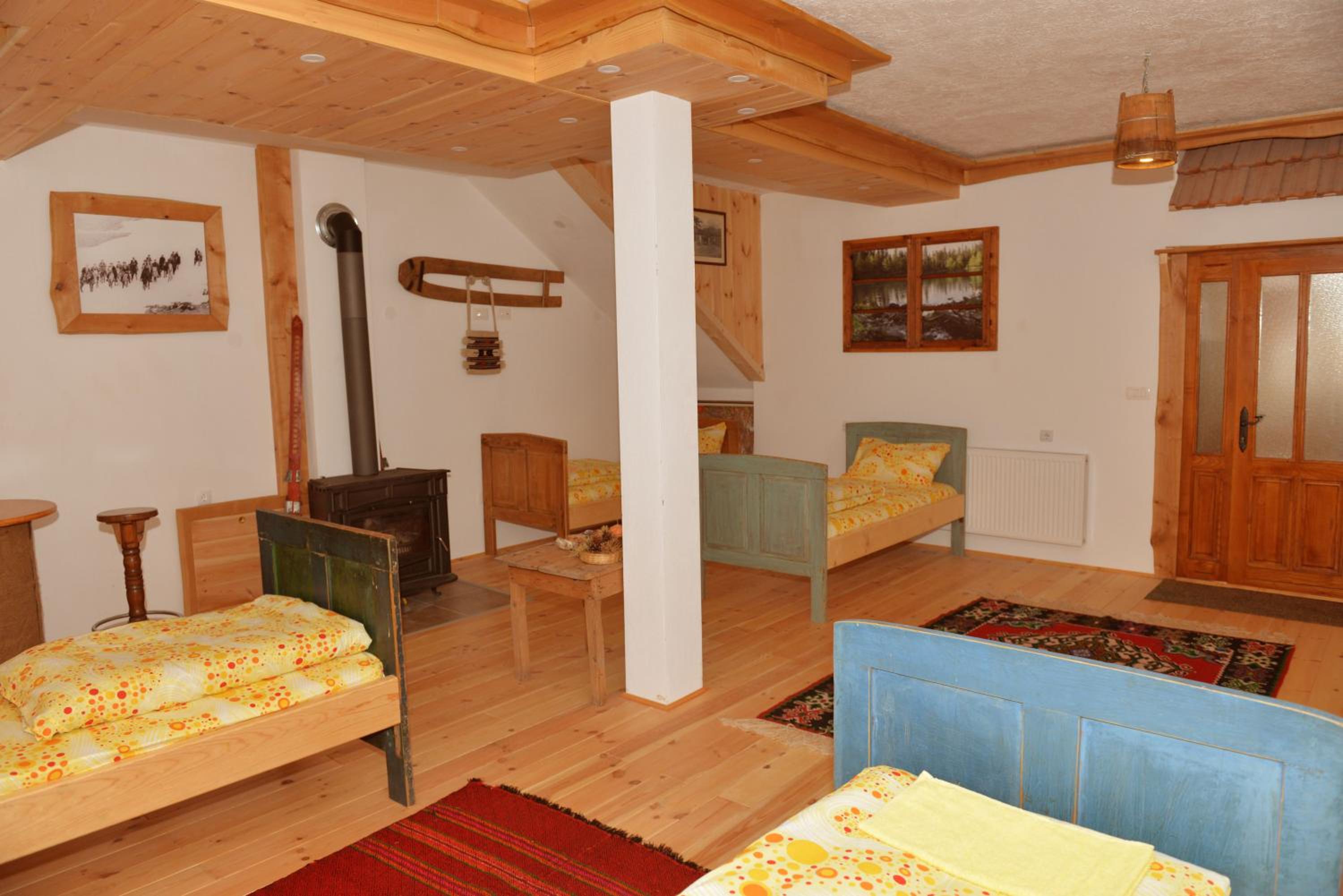 Family Room - Photo 40