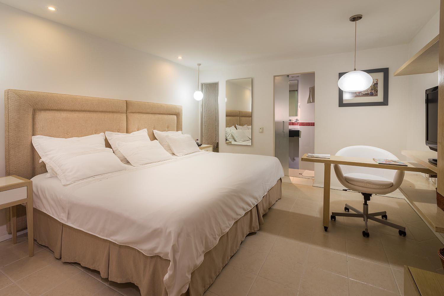 Standard King Room photo 1