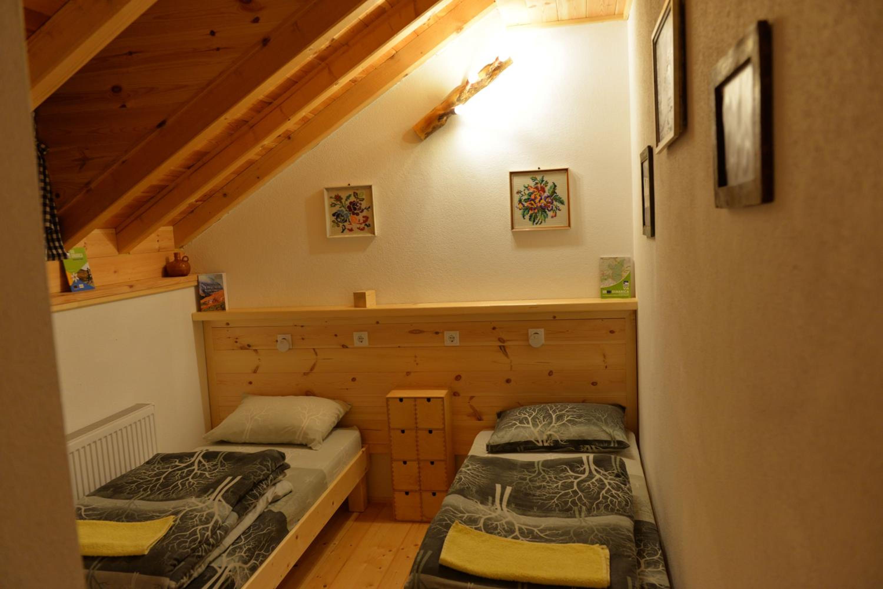 Double Room with Mountain View - Photo 15