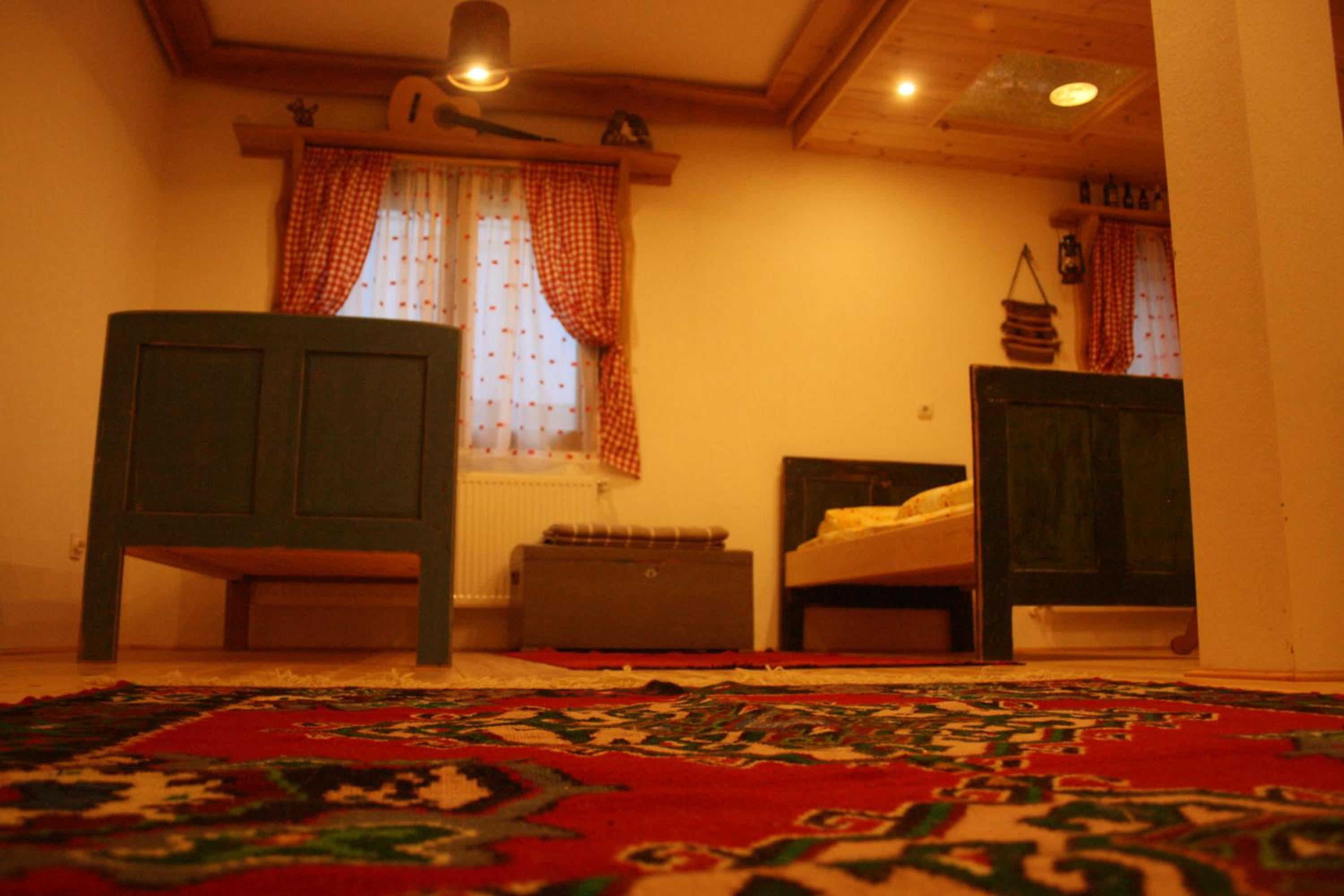 Family Room - Photo 12