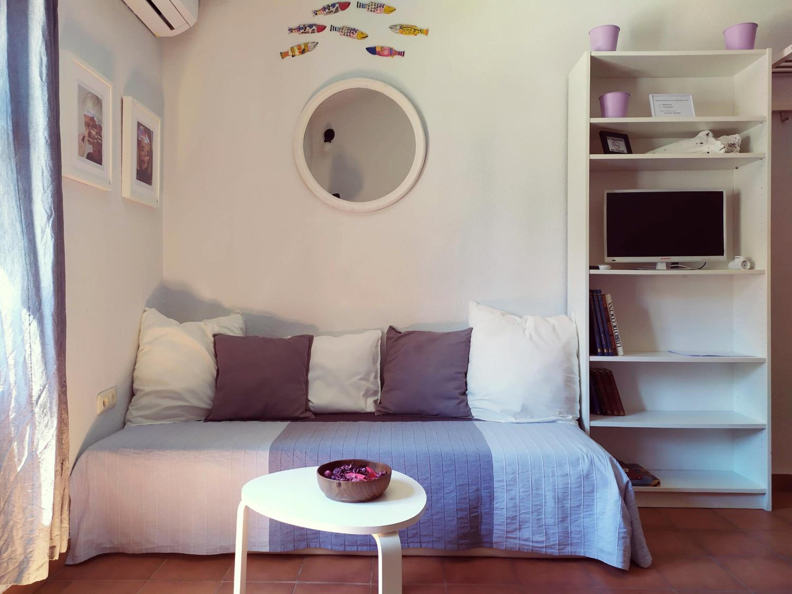 Apartment with Balcony - Photo 31