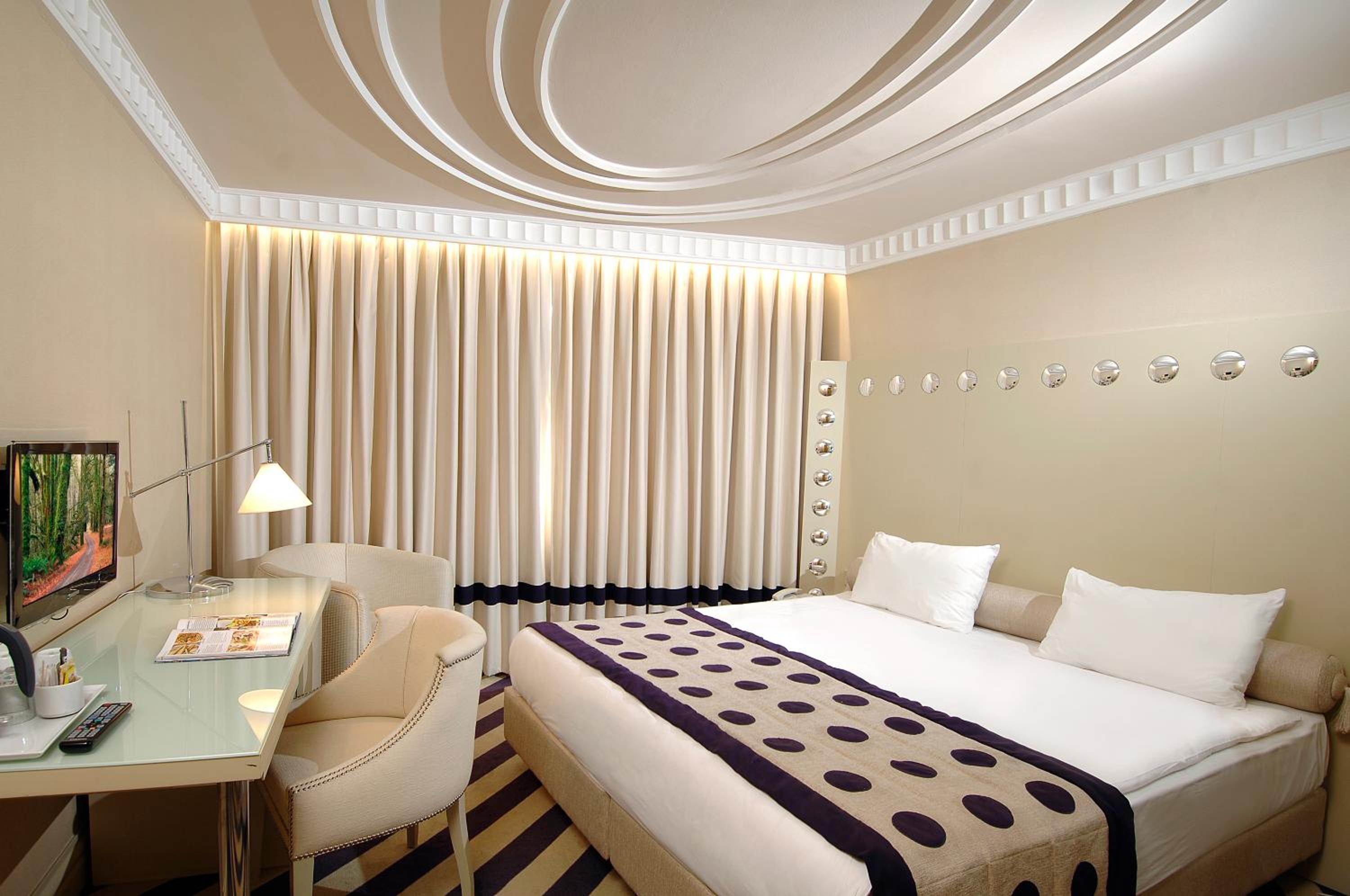 Standard Double or Twin Room photo 1
