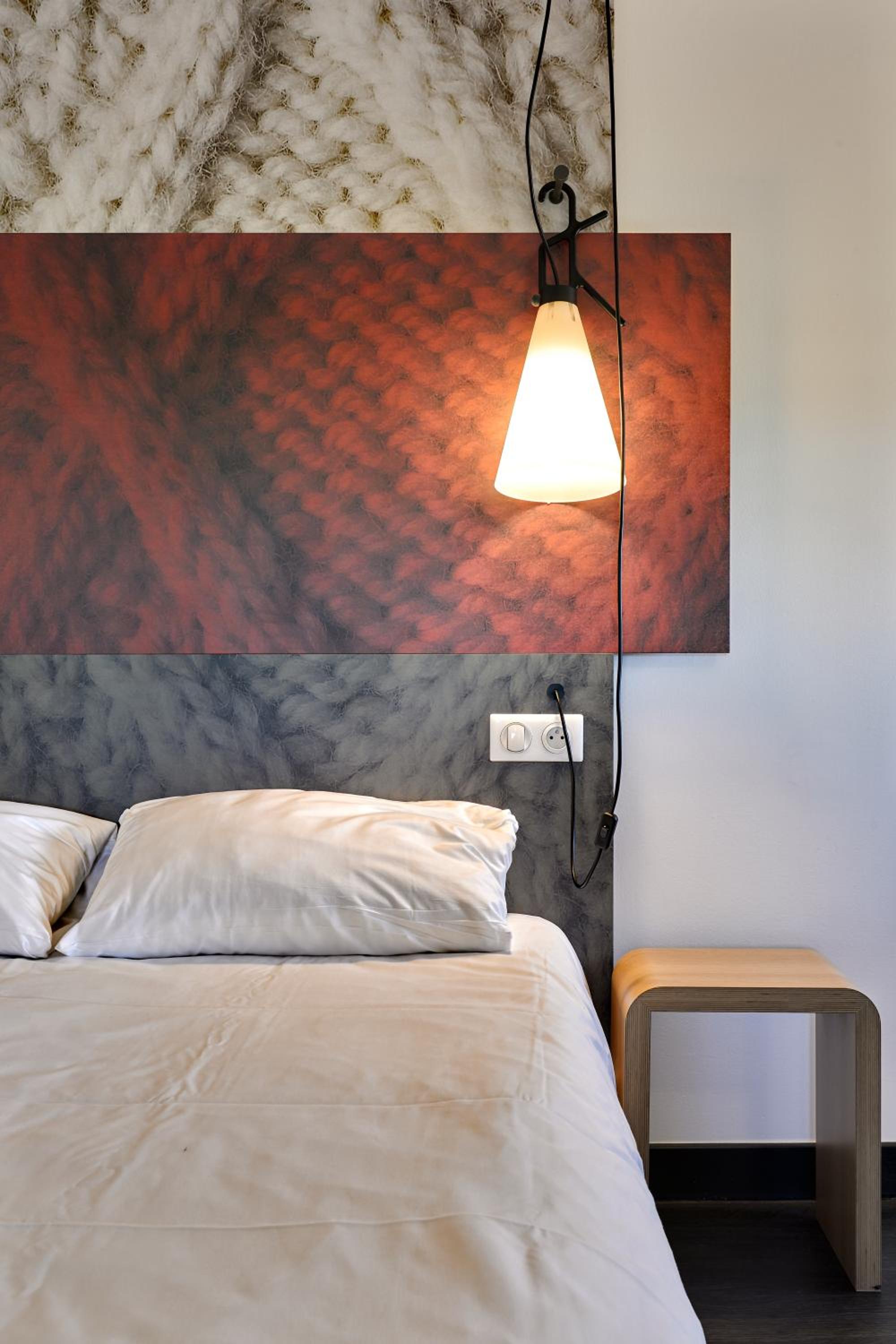 Standard  Room with 1 Double bed and 1 Sofa Bed - Photo 1