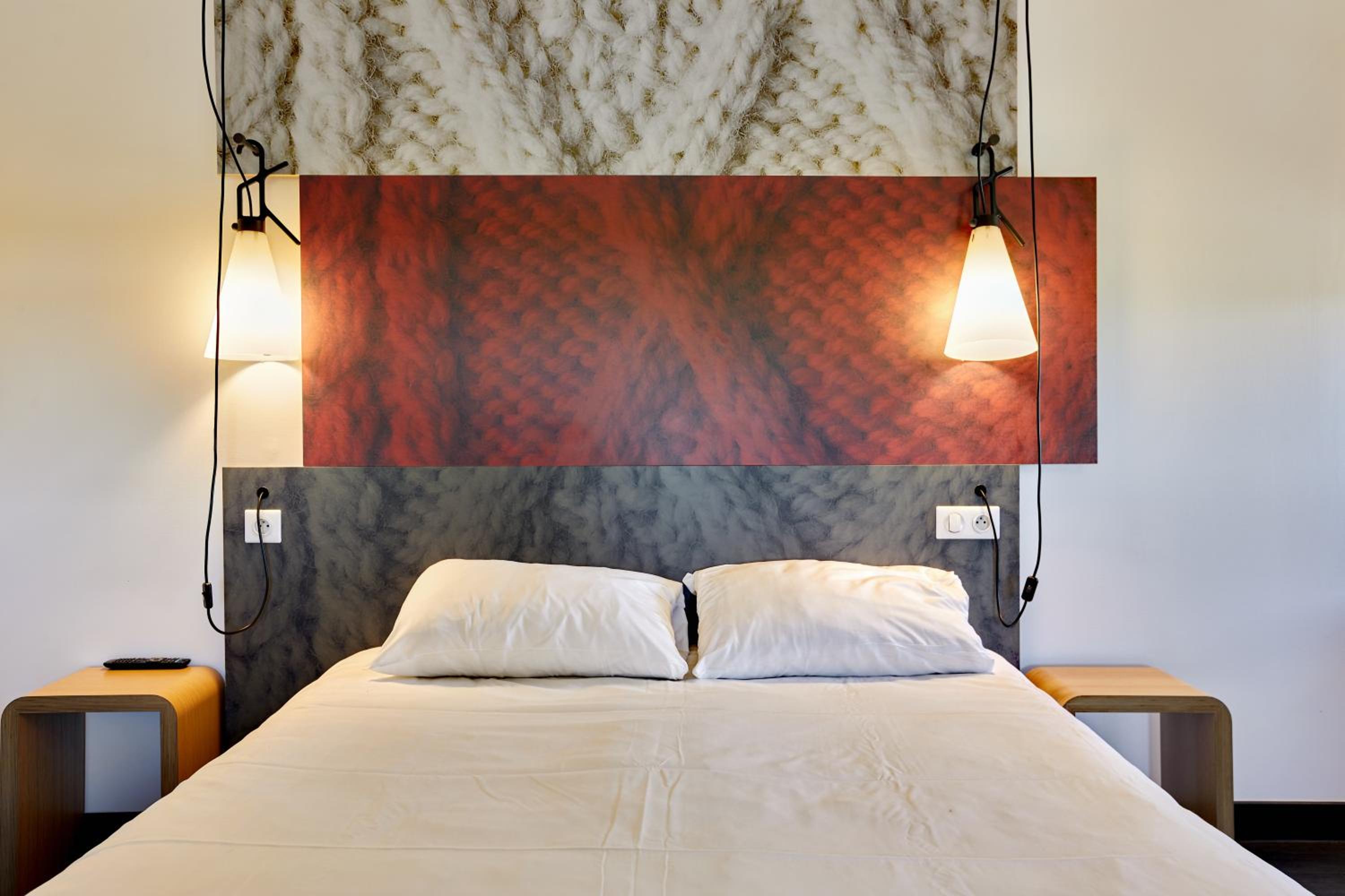 Standard  Room with 1 Double bed and 1 Sofa Bed - Photo 2