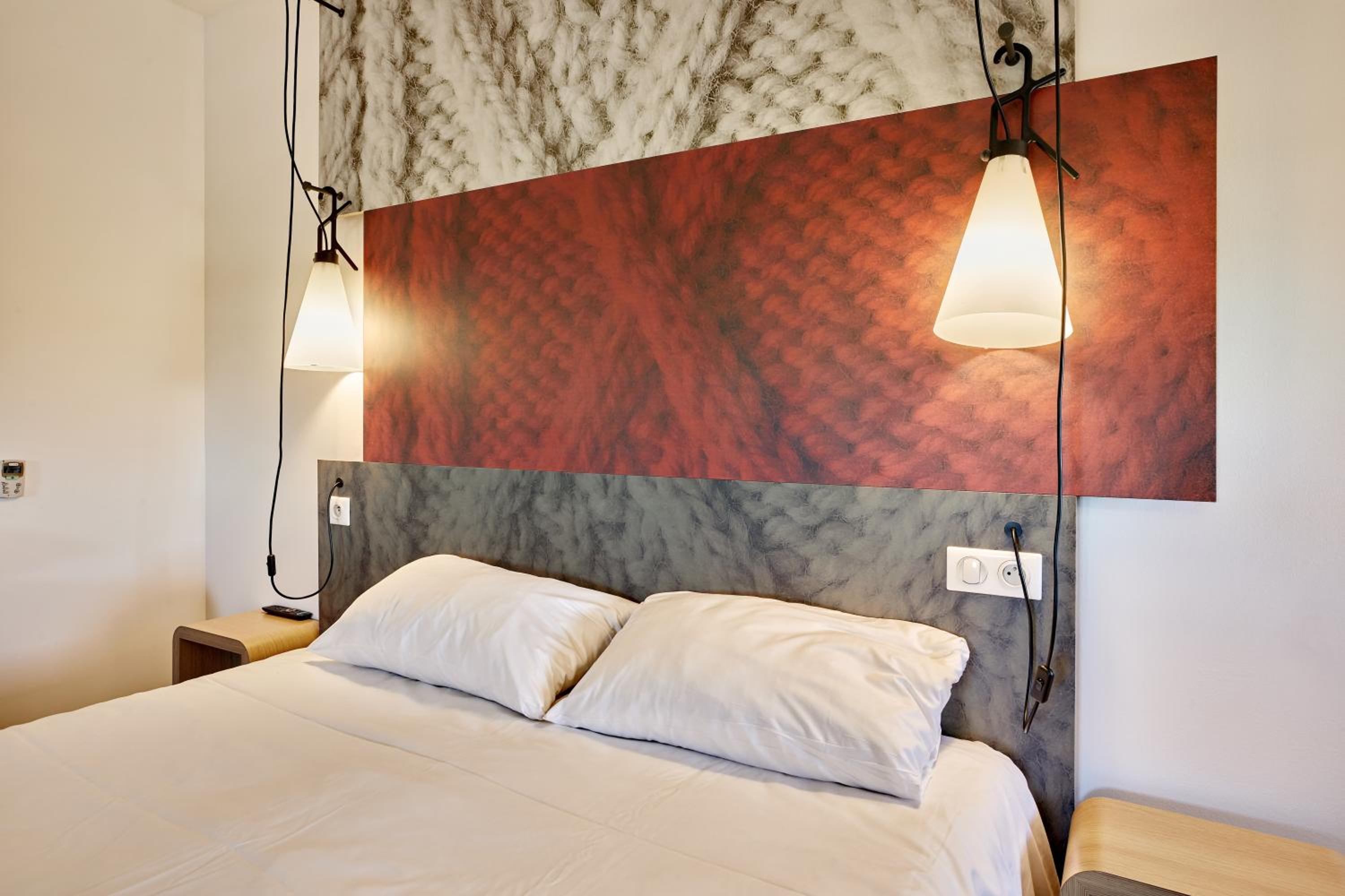 Standard  Room with 1 Double bed and 1 Sofa Bed - Photo 3