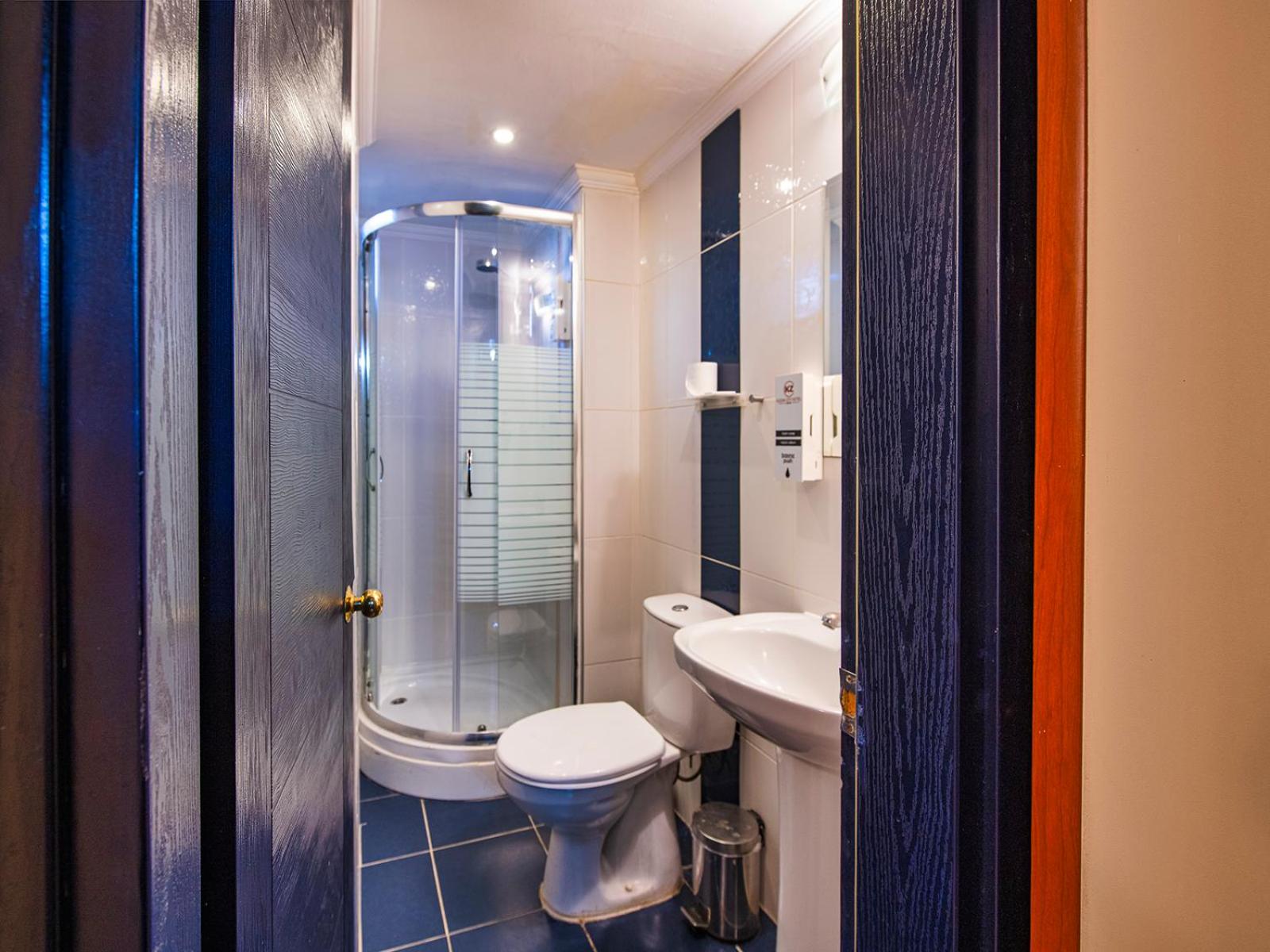 Budget Single Room photo 2