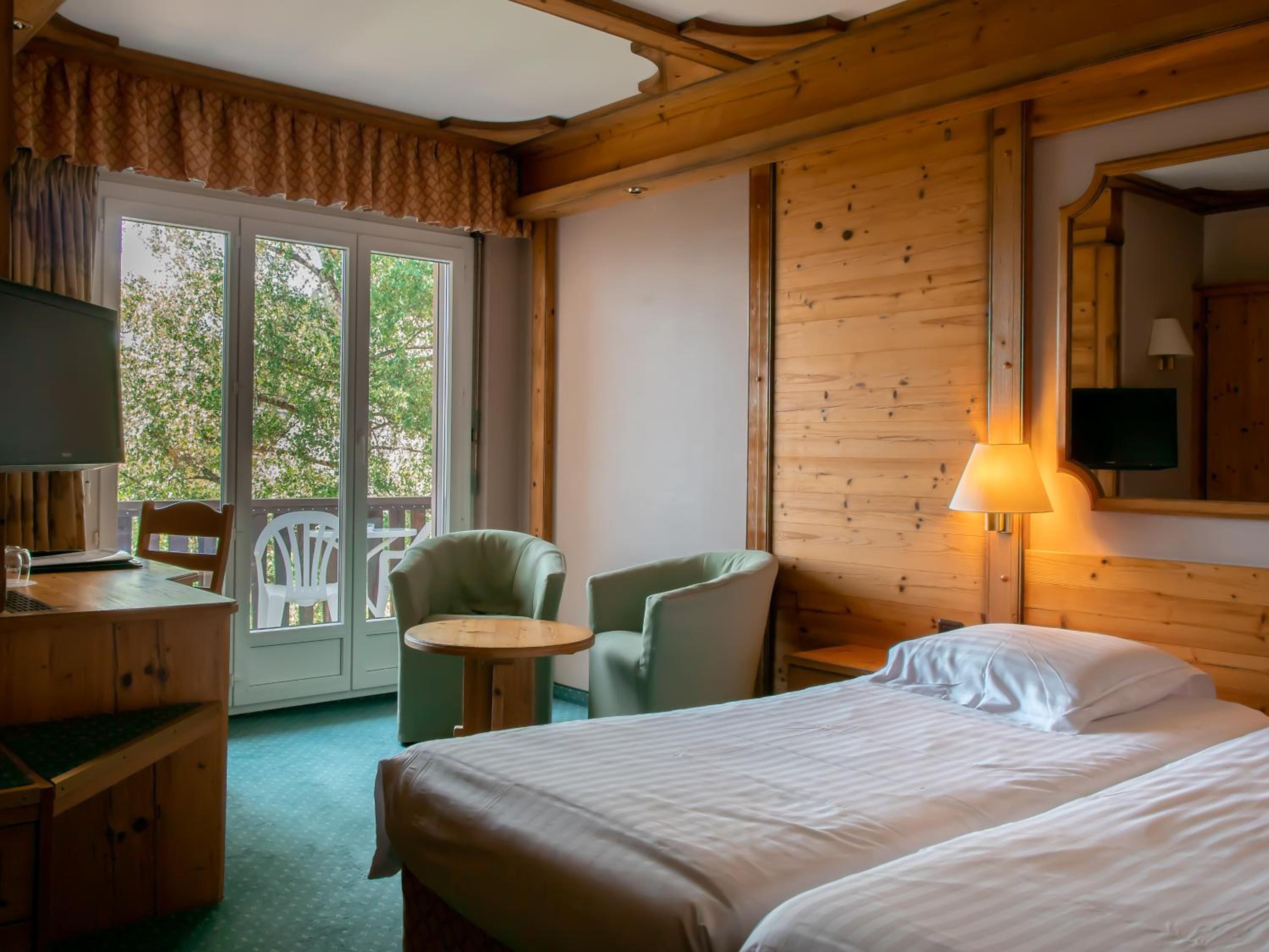 Classic Double Room