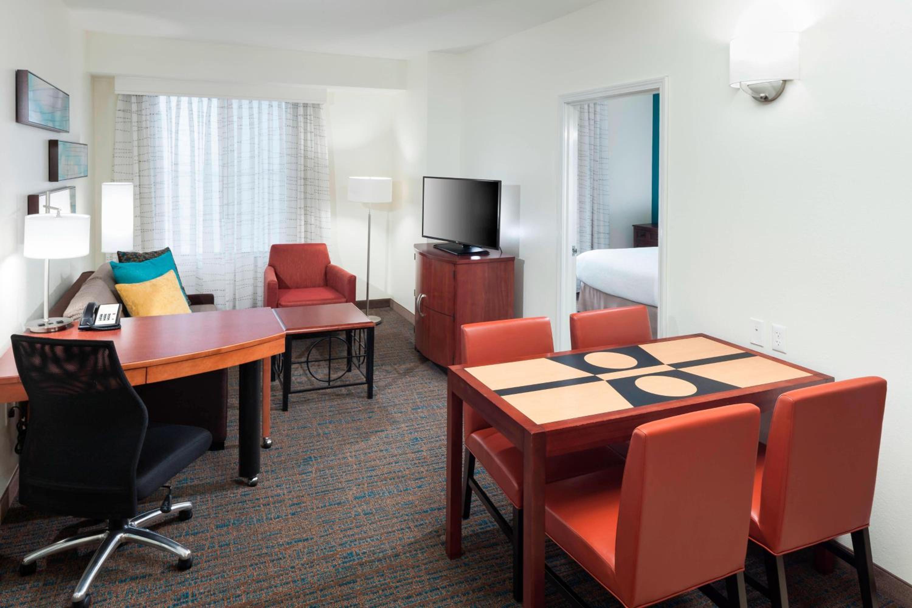 Two-Bedroom Suite photo 3