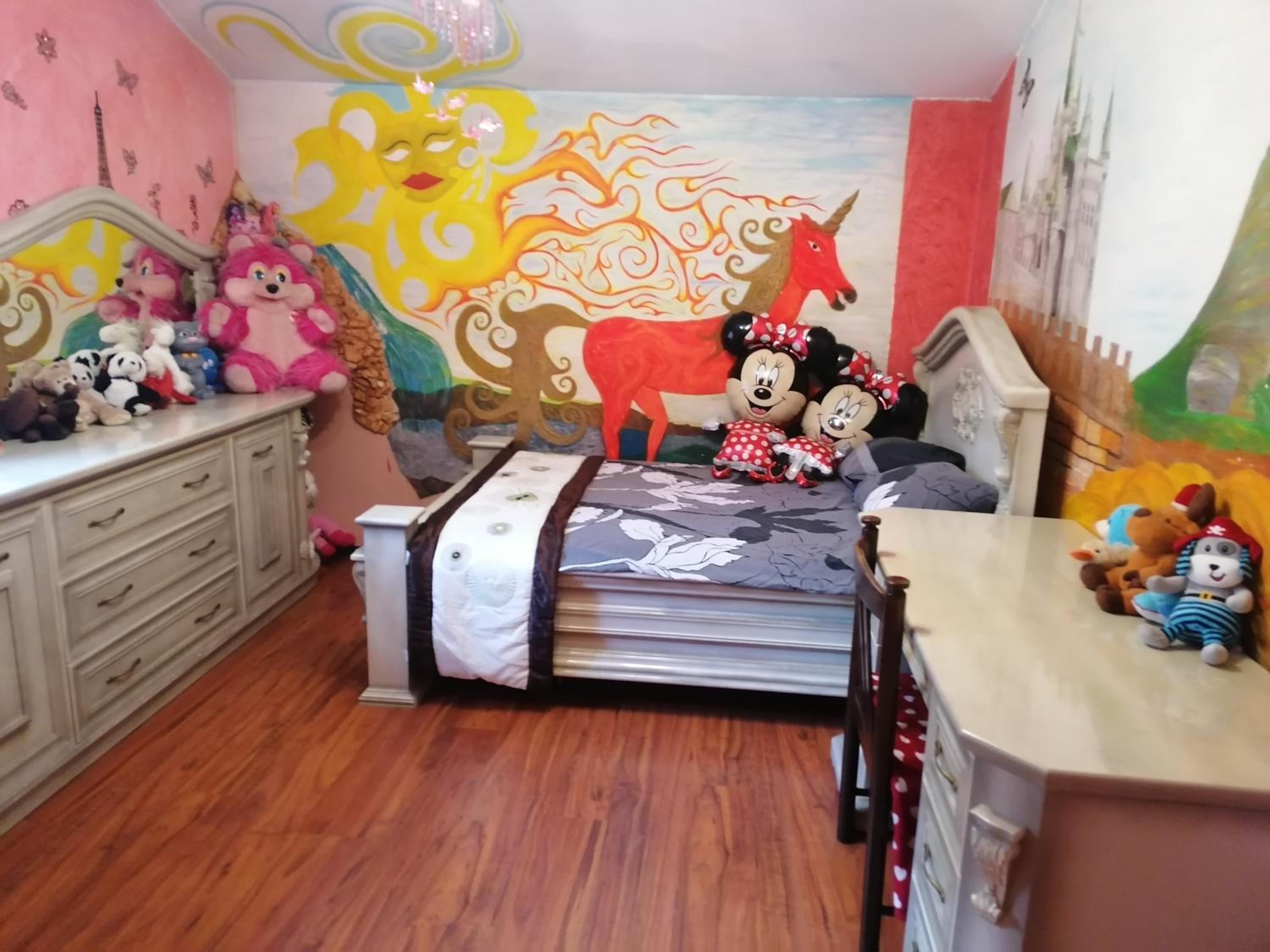 Apartment photo 2