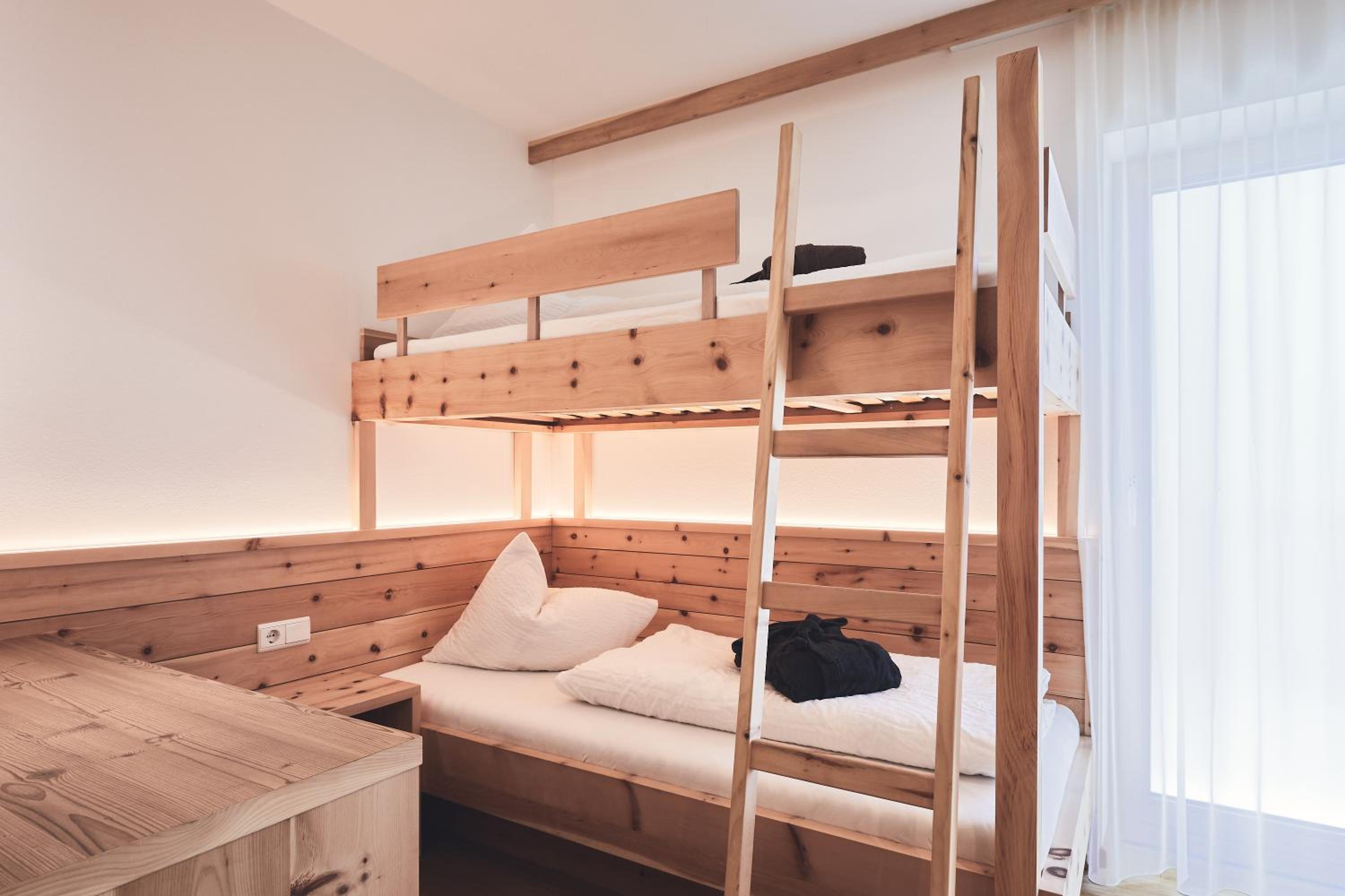Classic Quadruple Room - Photo 4
