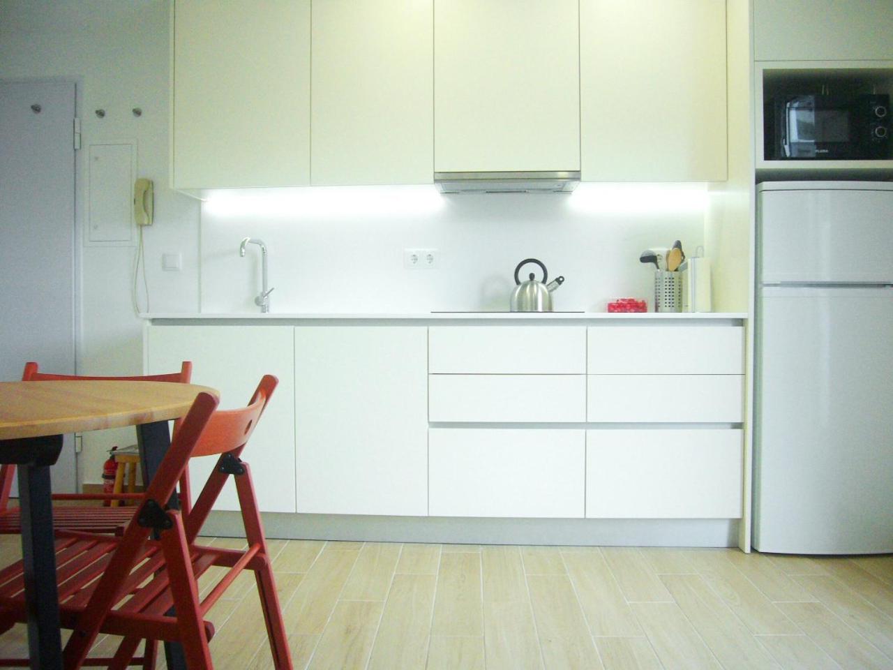 One-Bedroom Apartment photo 2