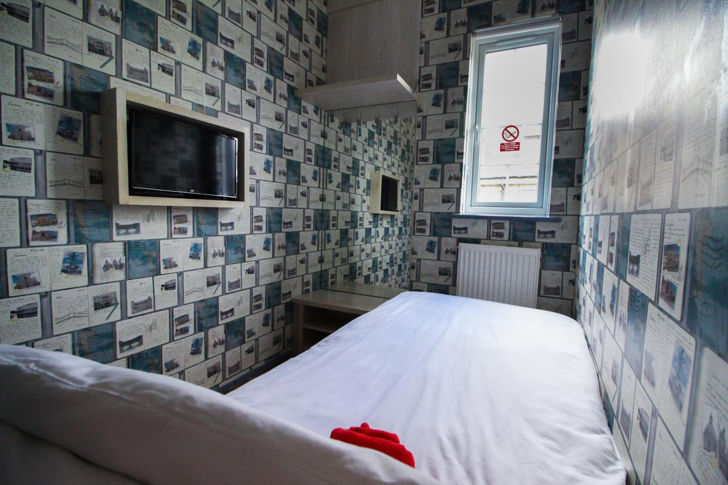 Single Room photo 2