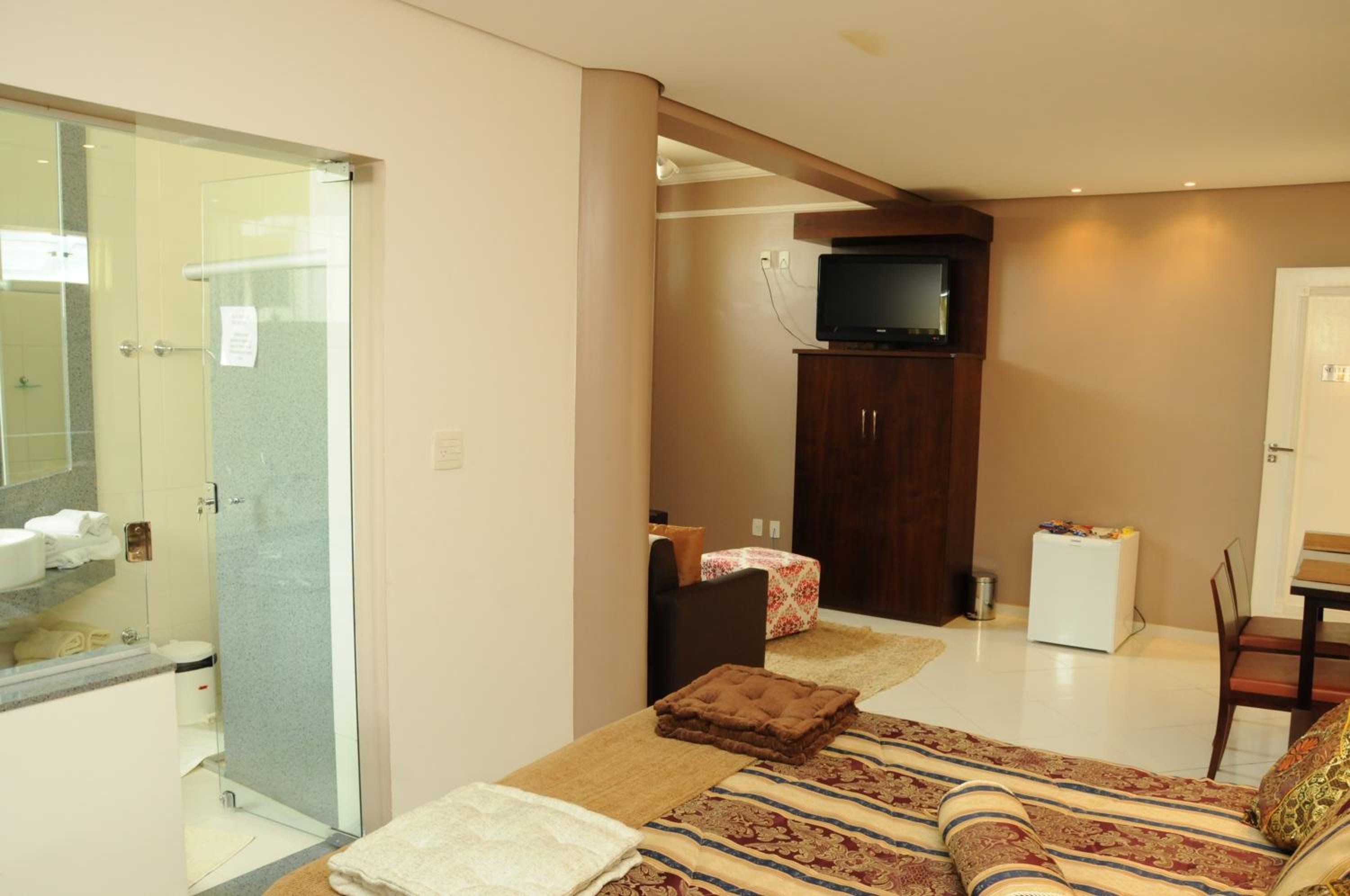 Suite with Spa Bath photo 2