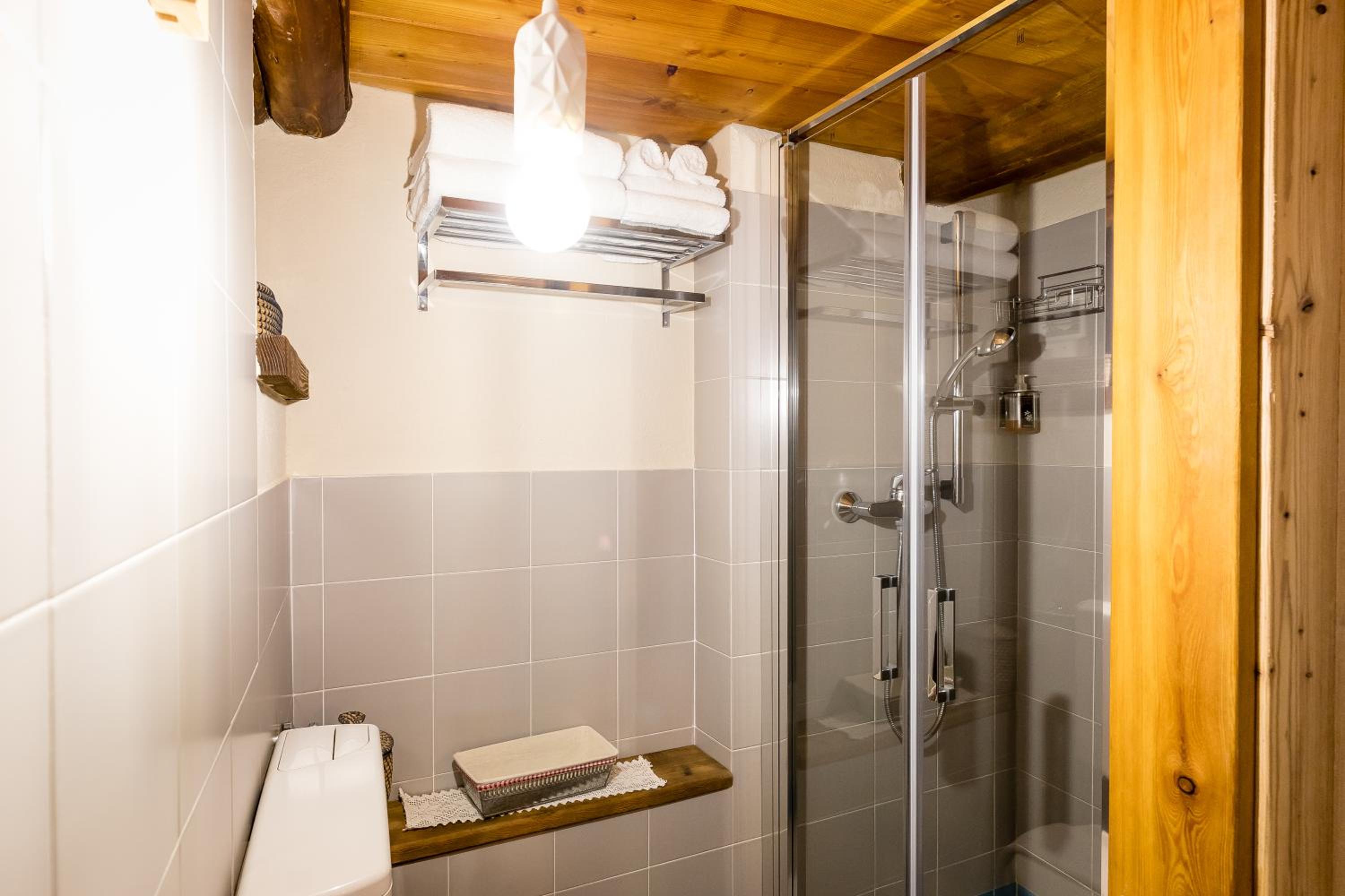 Studio Apartment photo 2