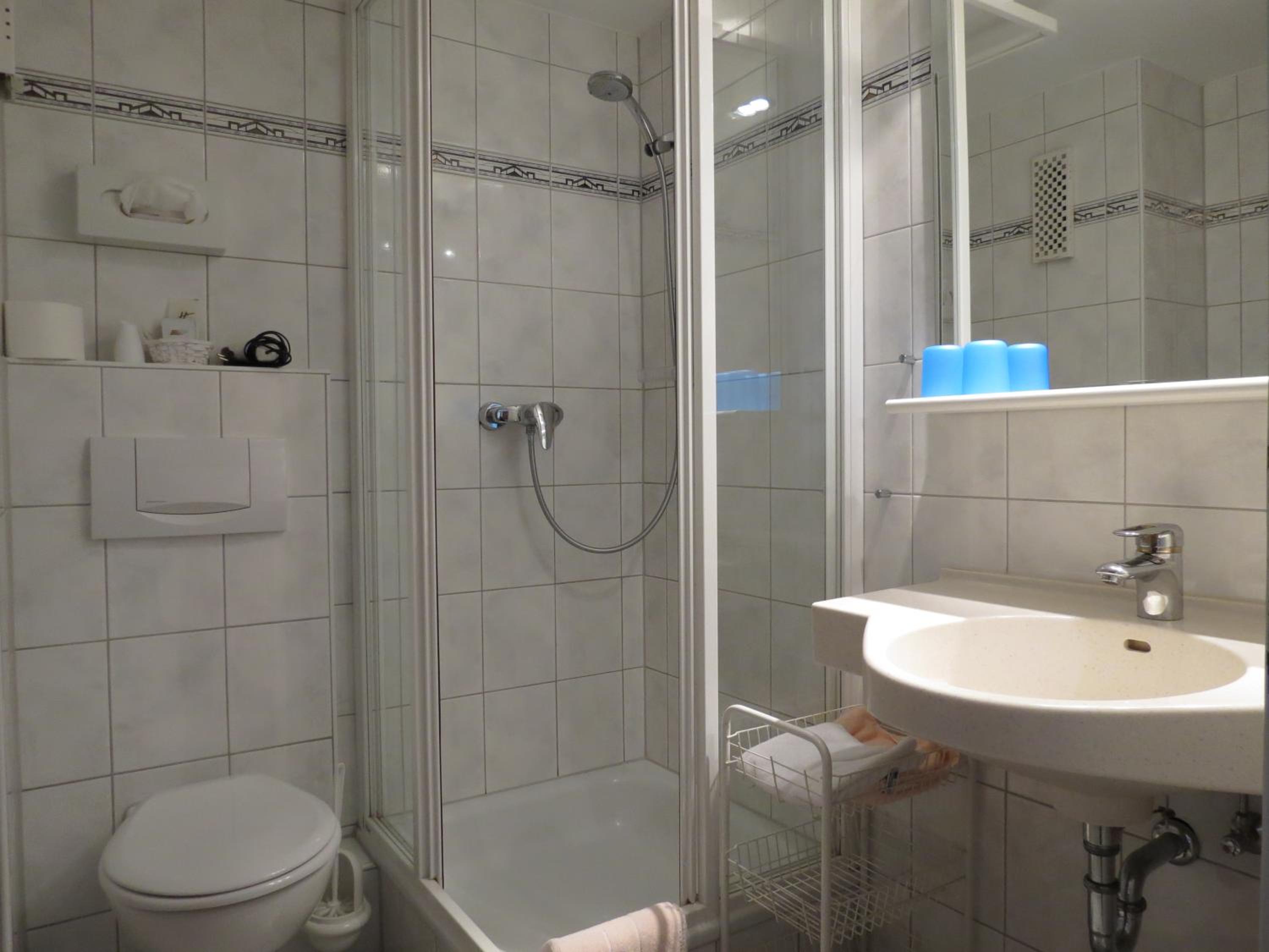Double Room (1 Adult) - Photo 2