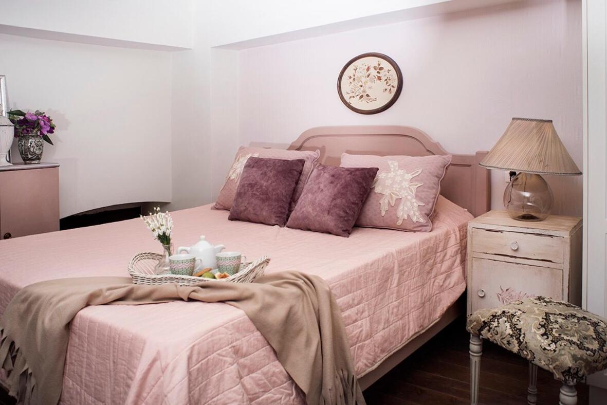 One-Bedroom House photo 1