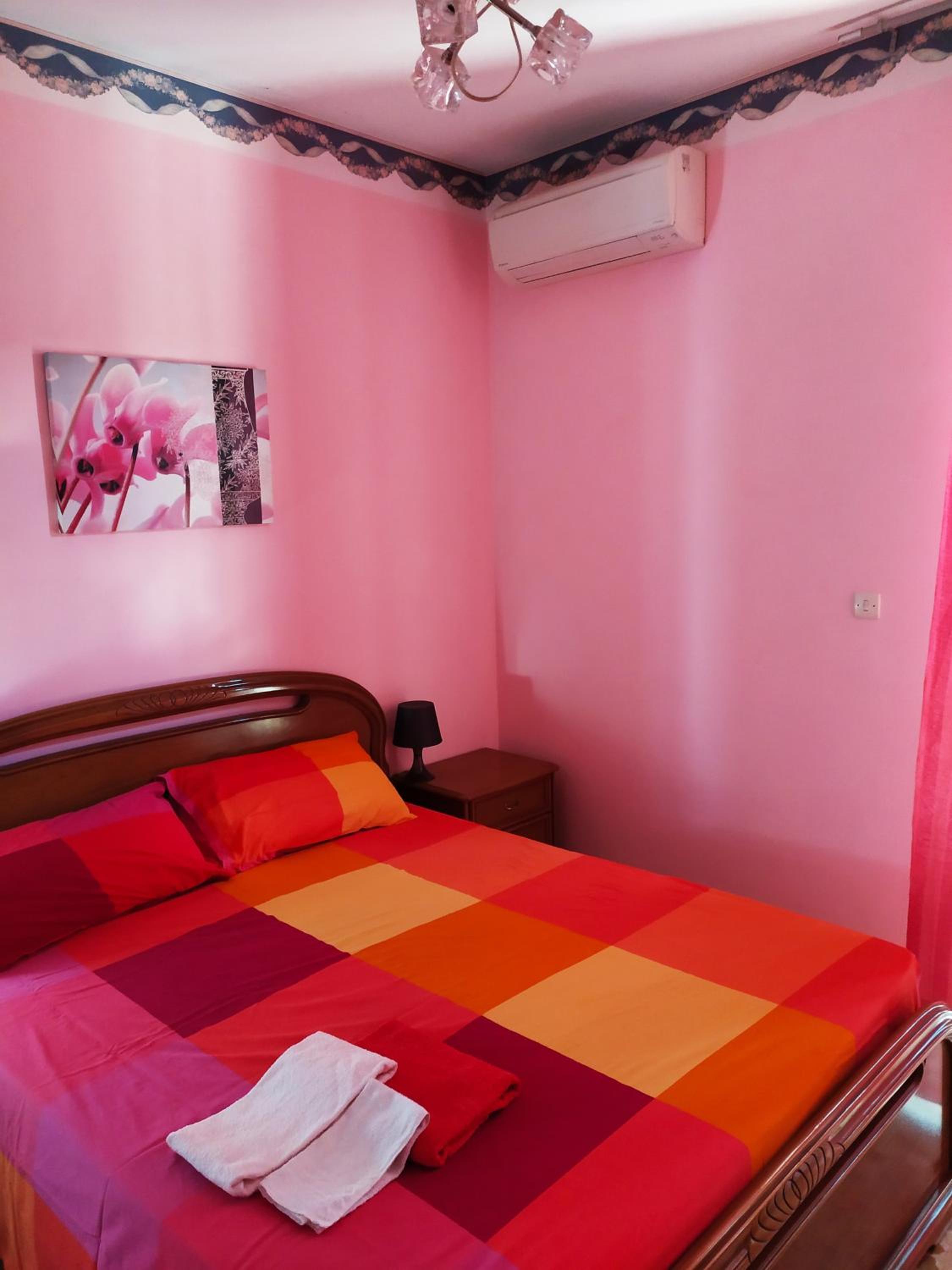 Triple Room with Private Bathroom photo 2