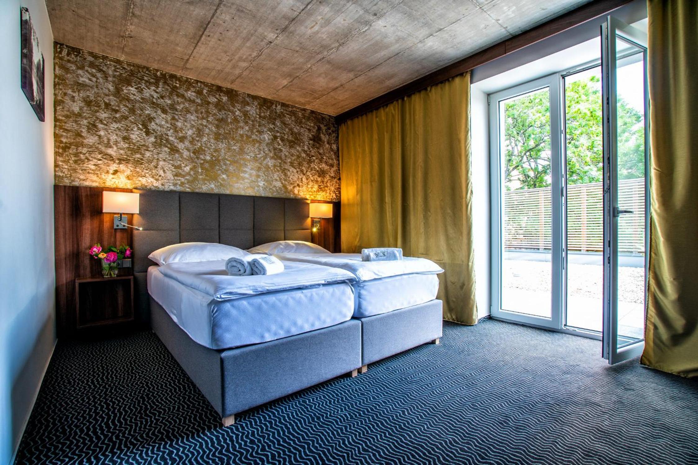 Double Room with Patio photo 1