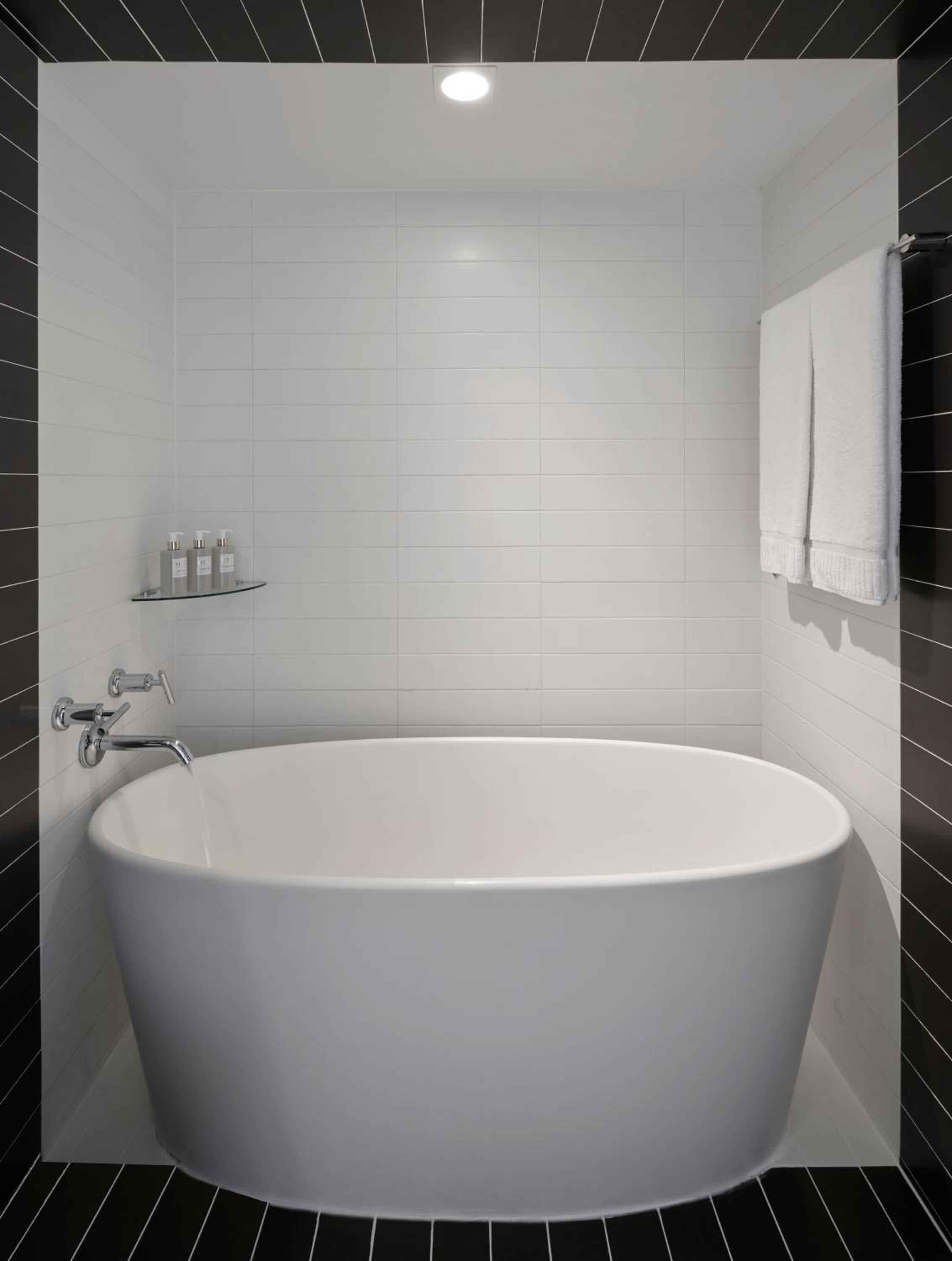 Zena King Suite - Photo 4