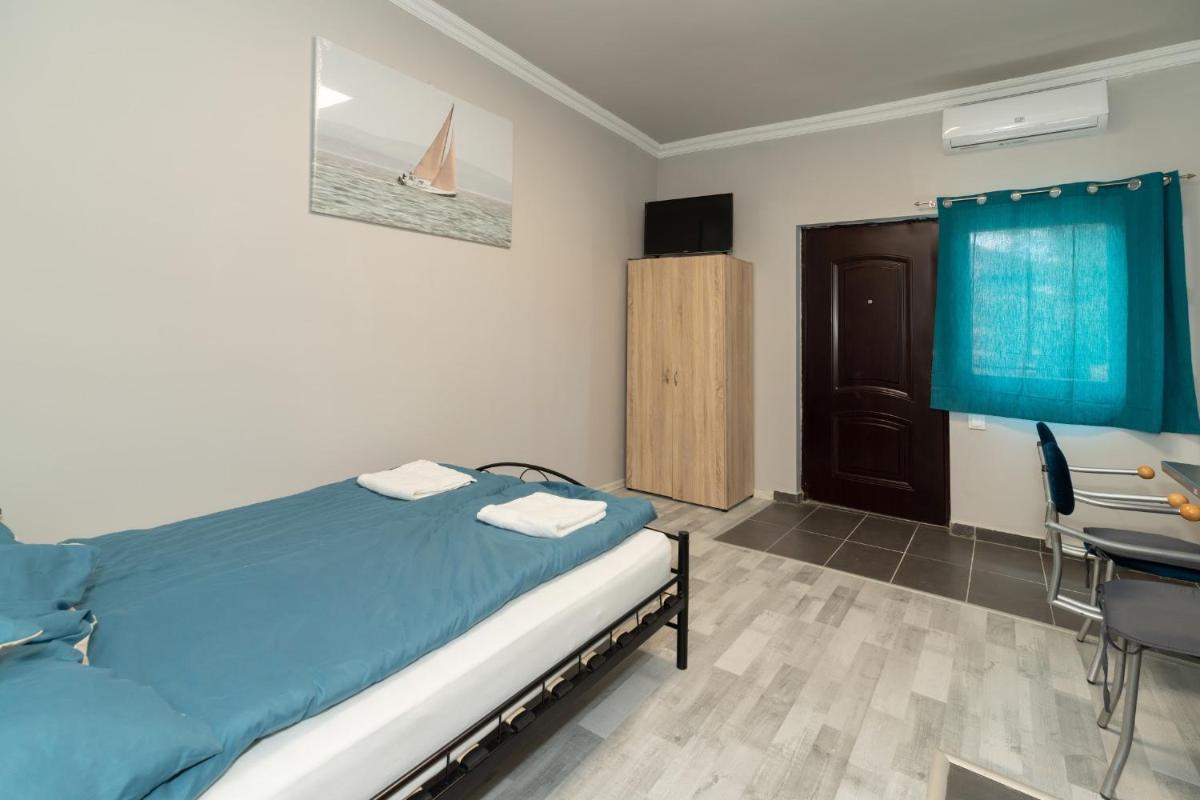 Apartment photo 2