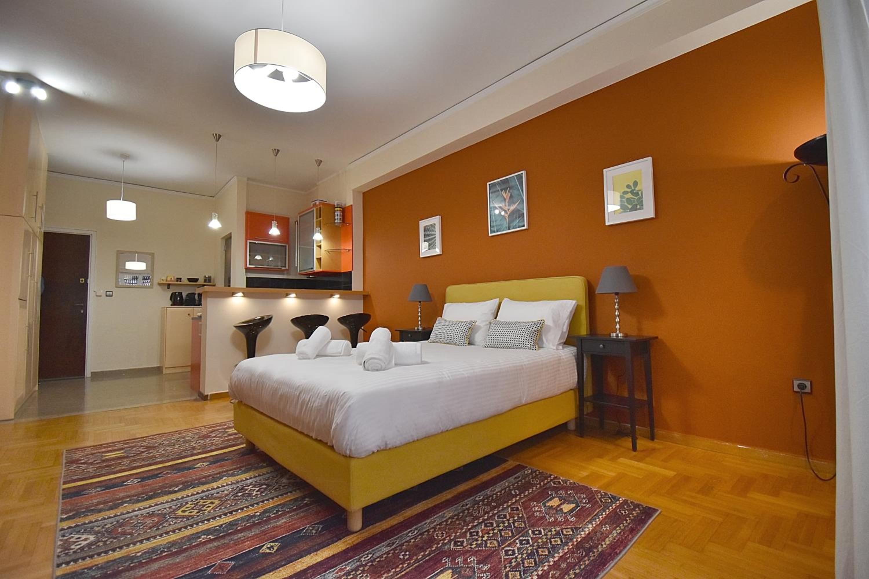 Studio Apartment