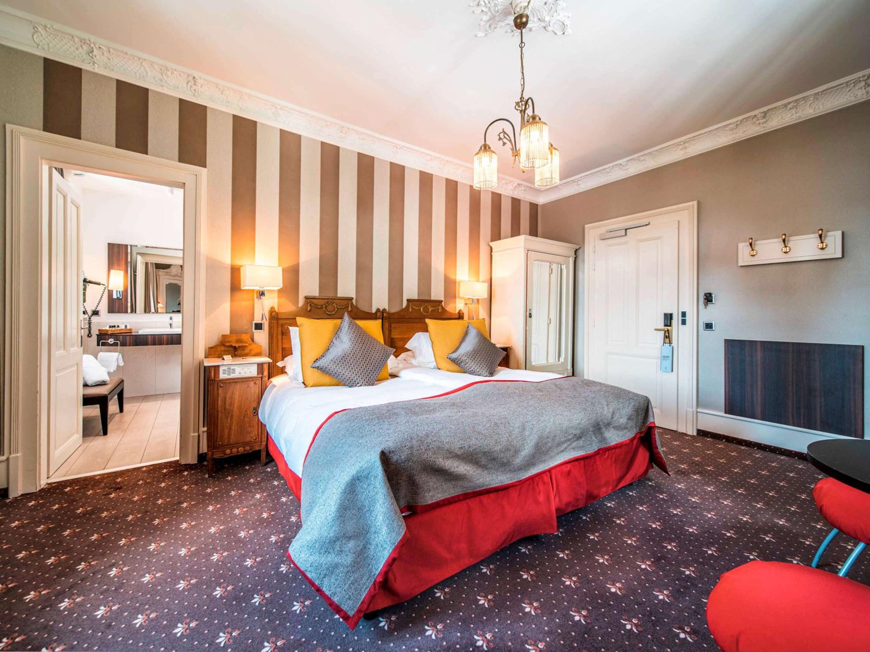 Royal Classic Room