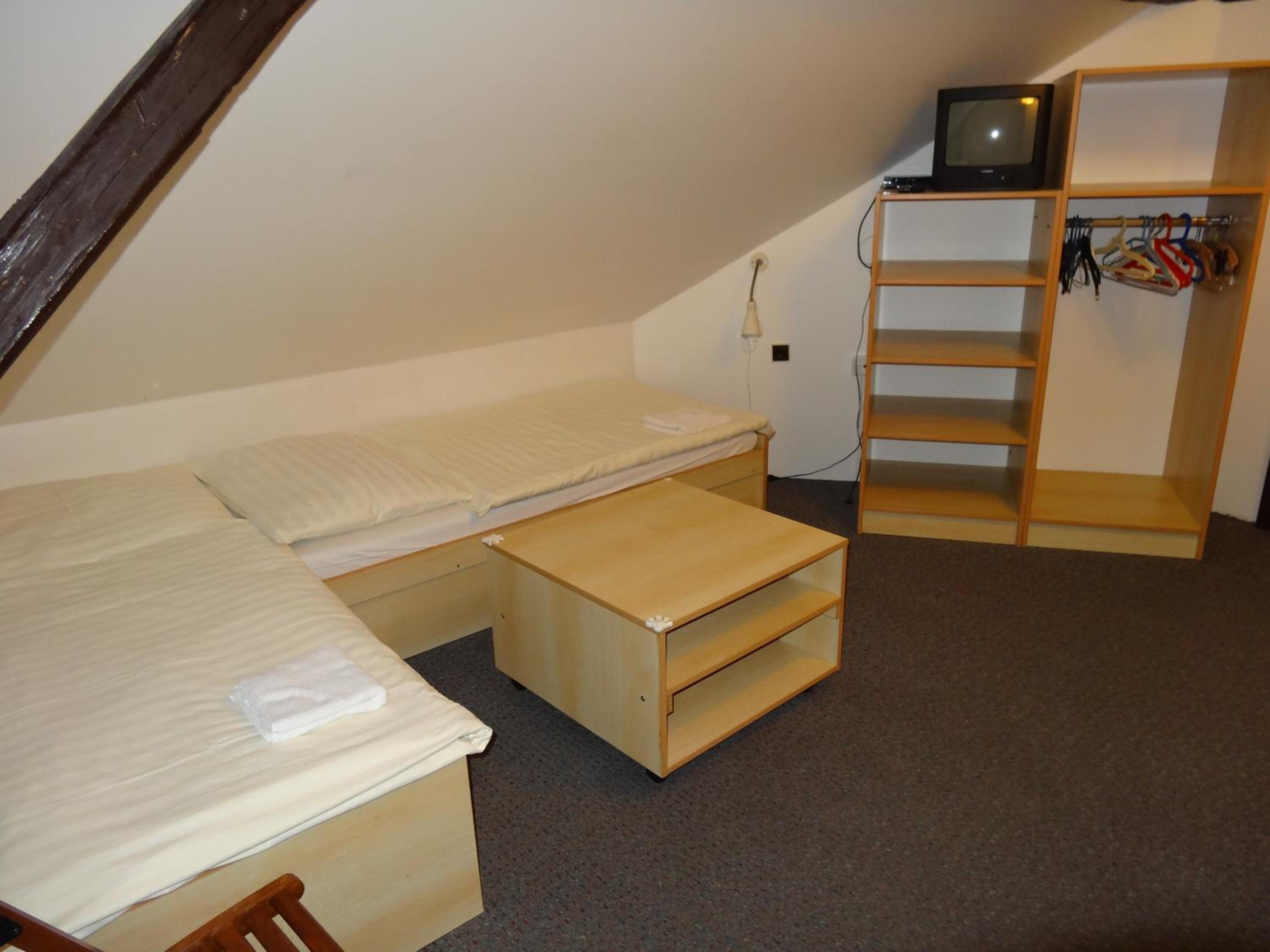 Quadruple Room - Photo 6