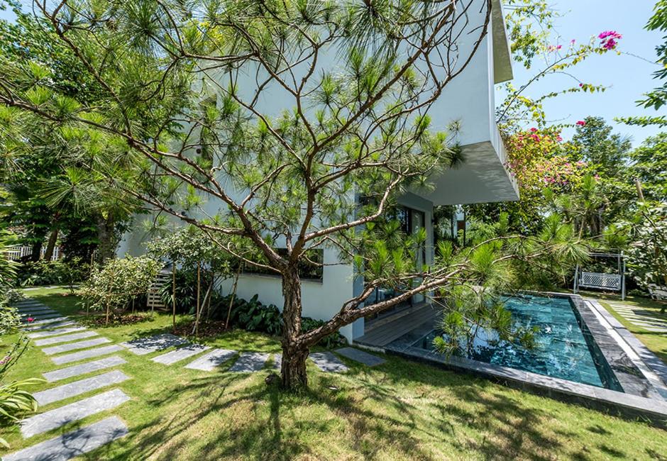 Three-Bedroom Villa photo 3