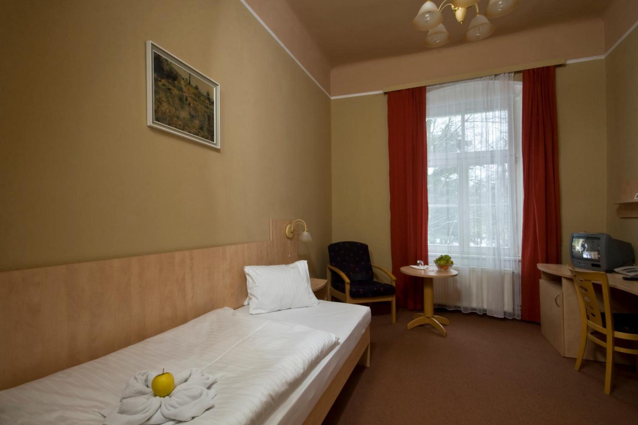 Standard Single Room