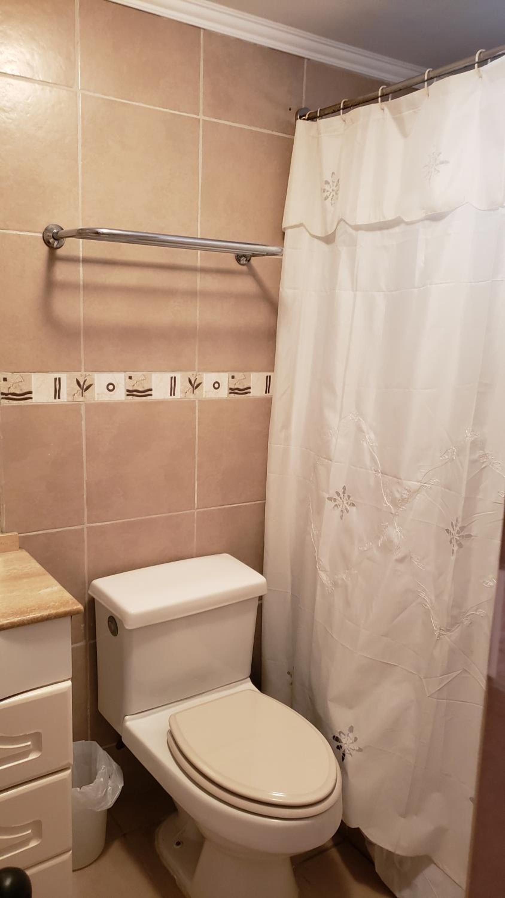 Standard Queen Room photo 2