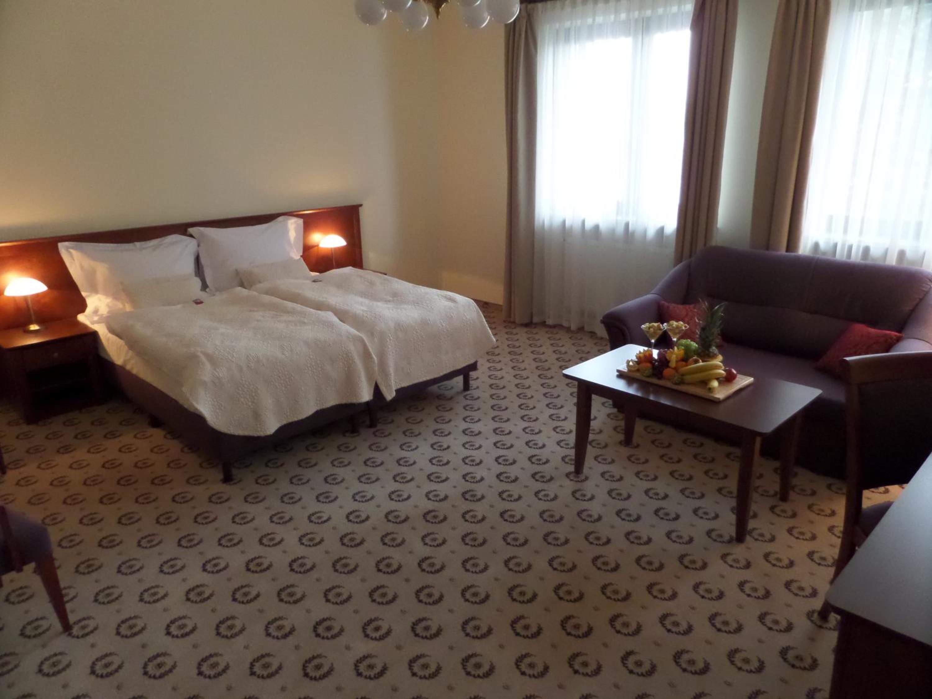 Double or Twin Room - Photo 10