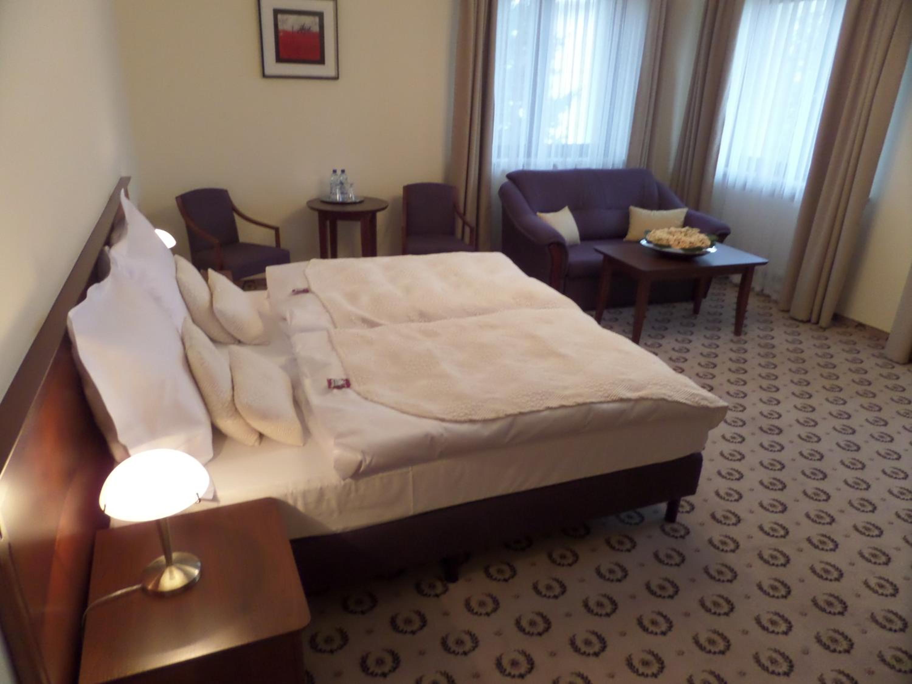 Double or Twin Room - Photo 1