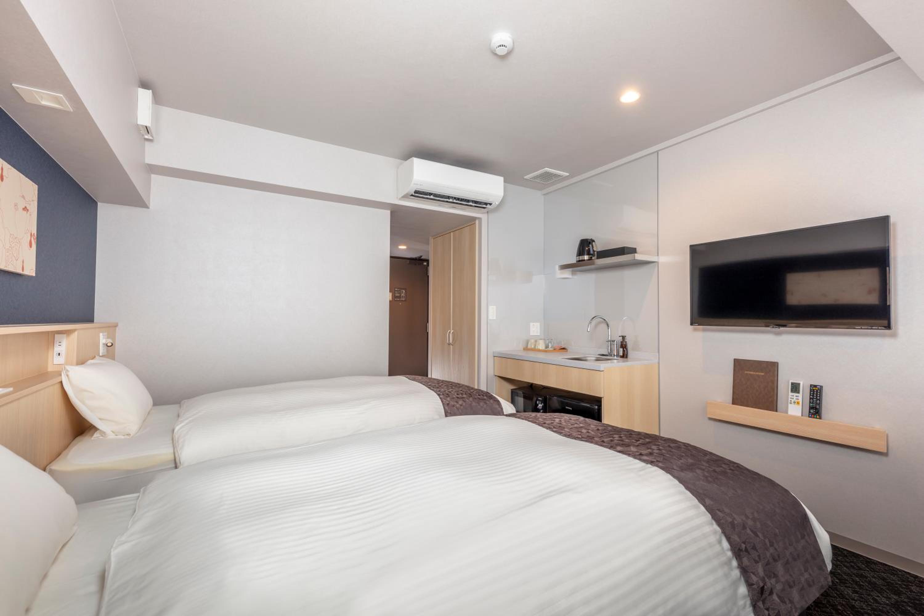 Deluxe Twin Room - Photo 14