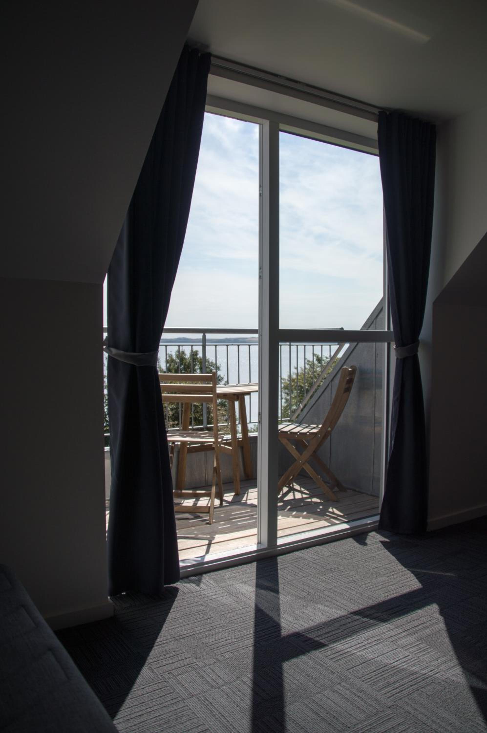 Family Room with Sea View - Photo 6