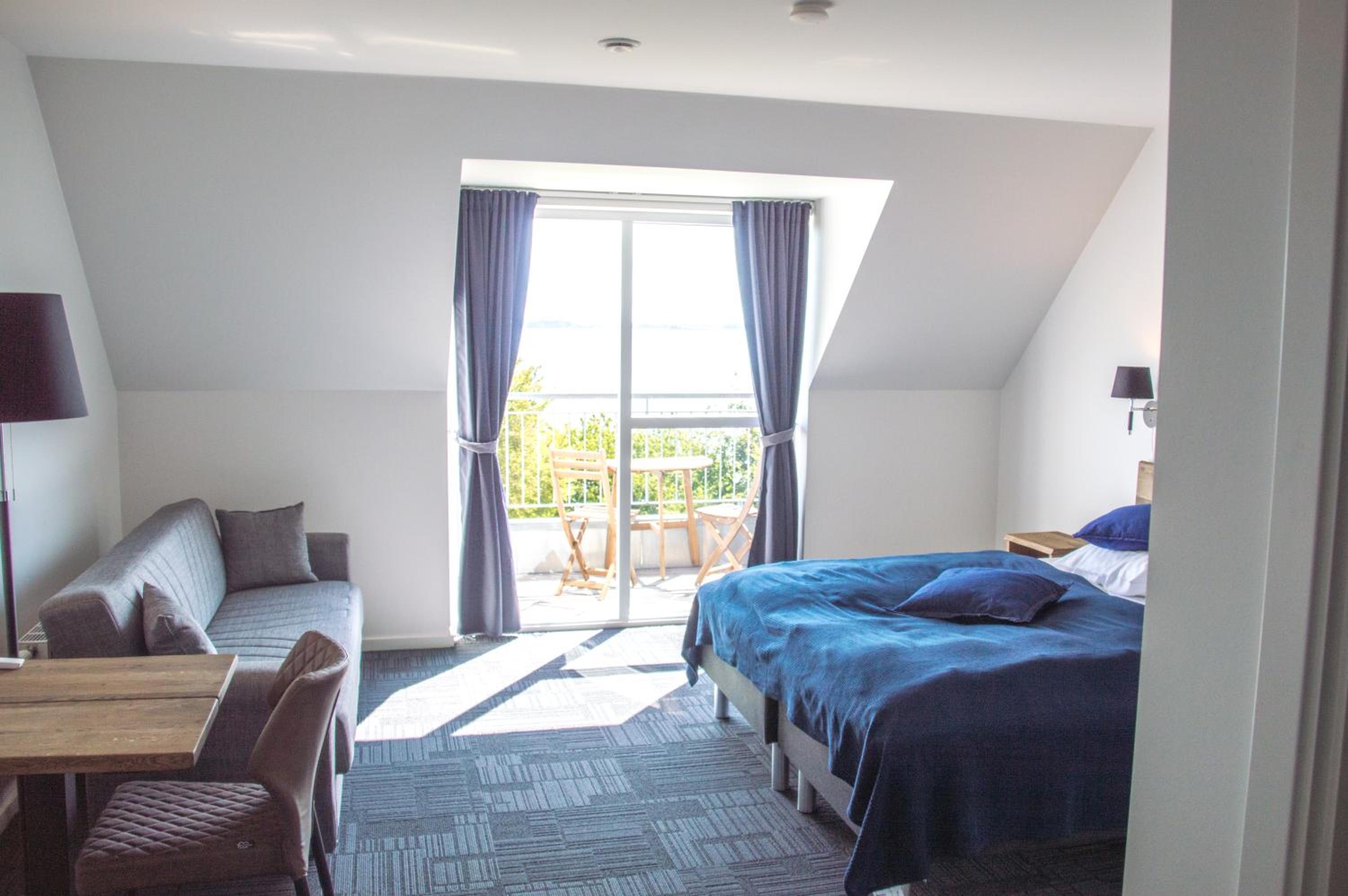 Family Room with Sea View - Photo 1