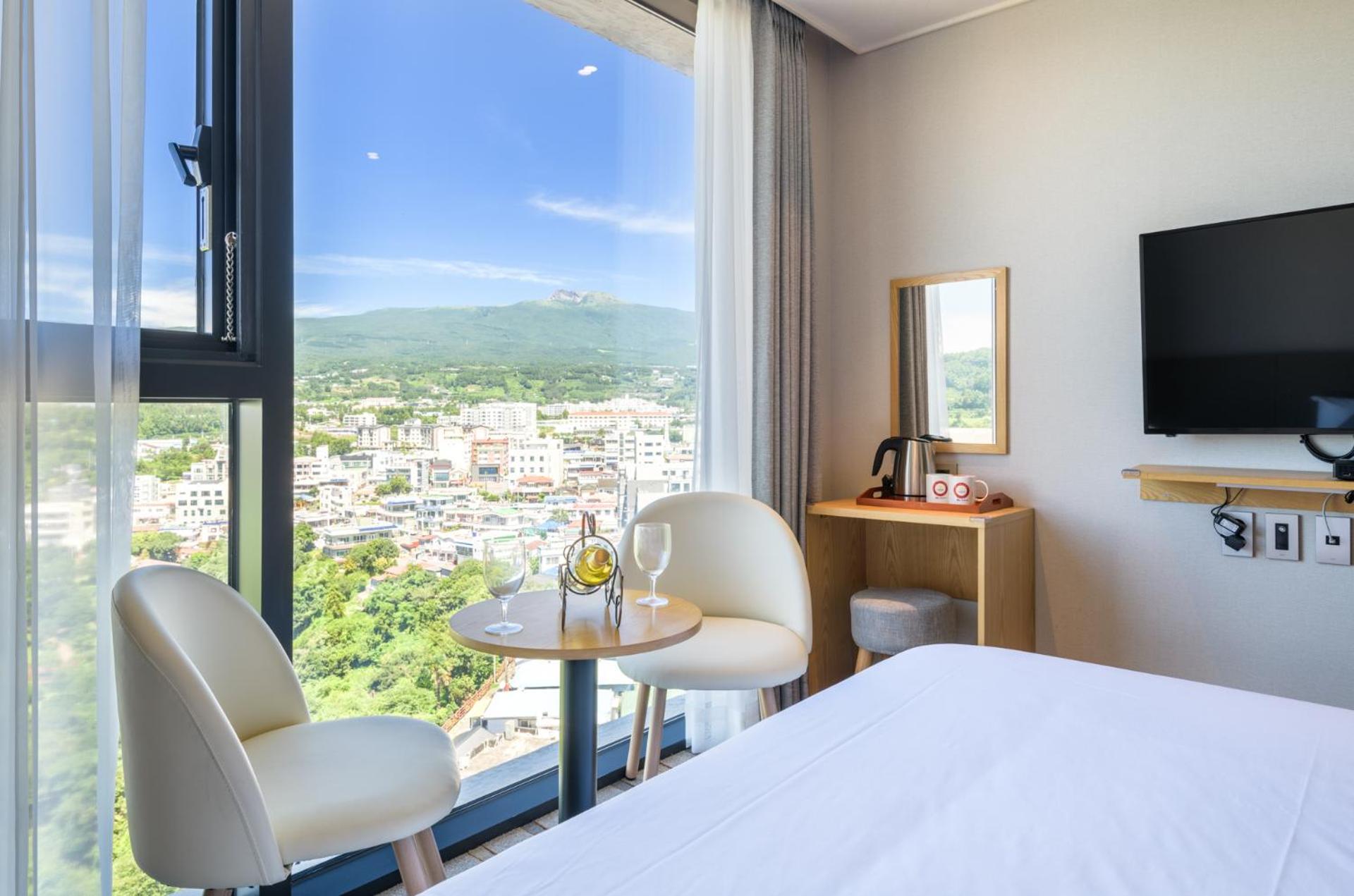 Standard Double Room - Photo 2