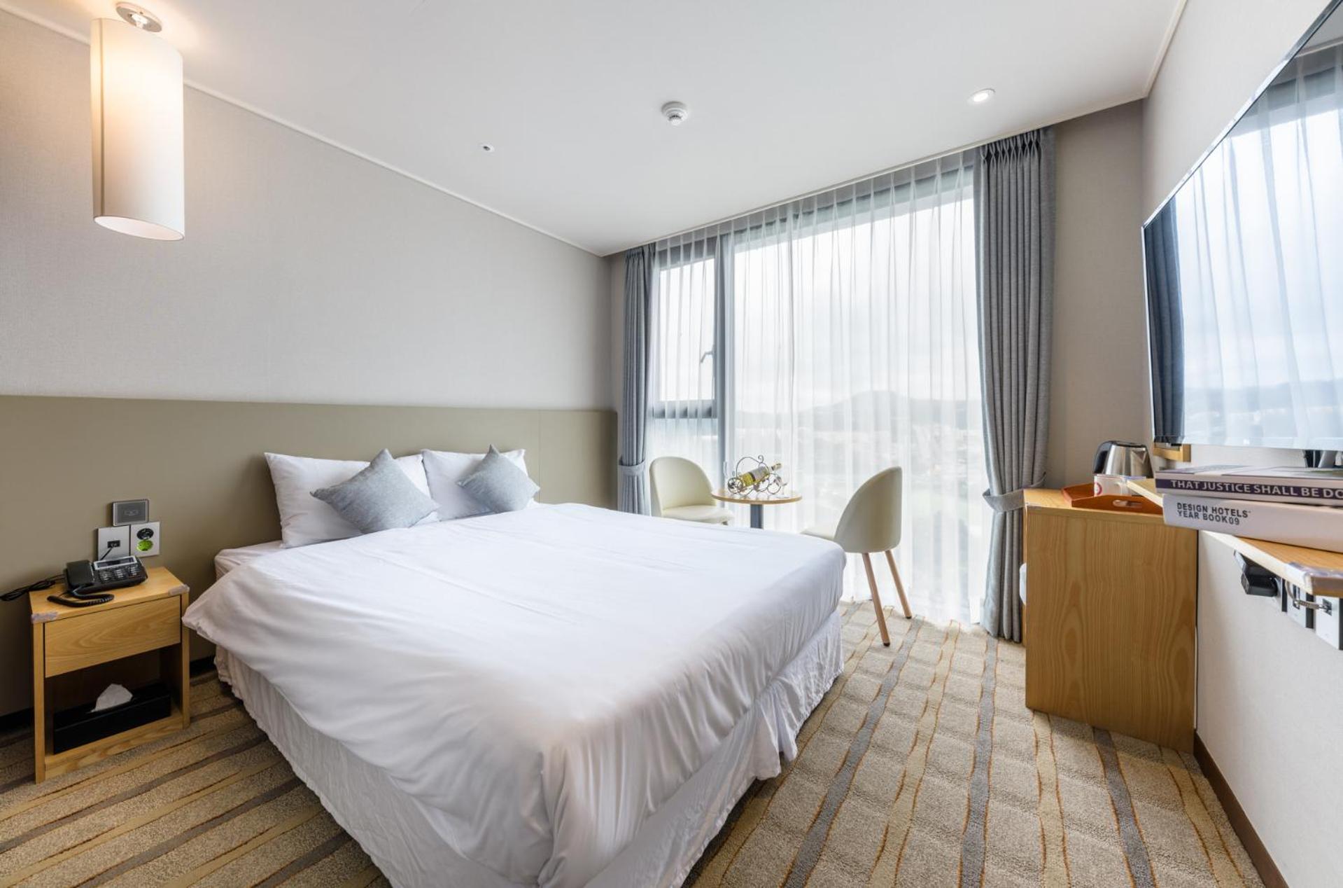 Standard Double Room - Photo 5